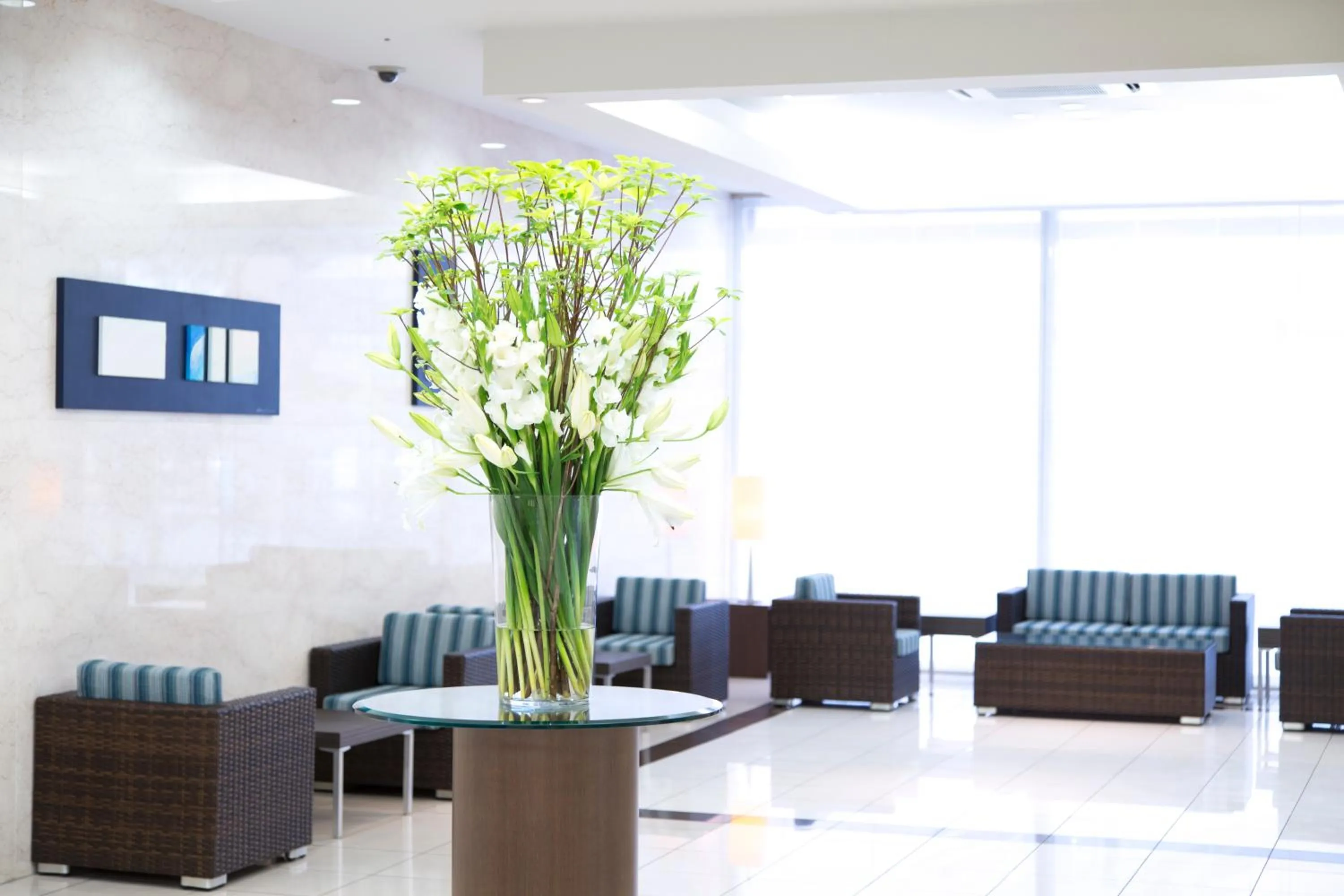 Lobby or reception in Hotel Hokke Club Shonan Fujisawa