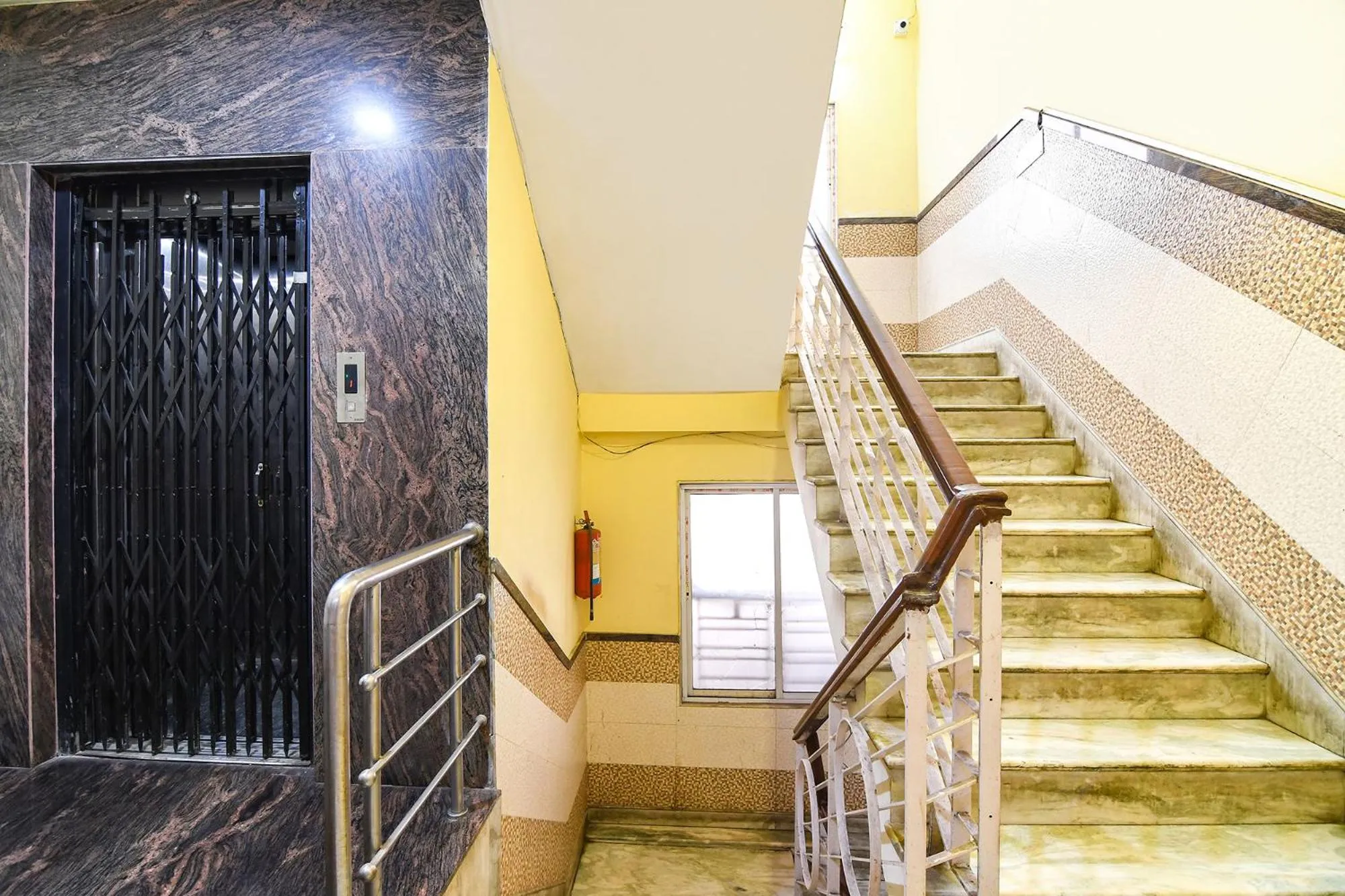 elevator in FabHotel Saltlake Palace - Nr Anandlok Hospital