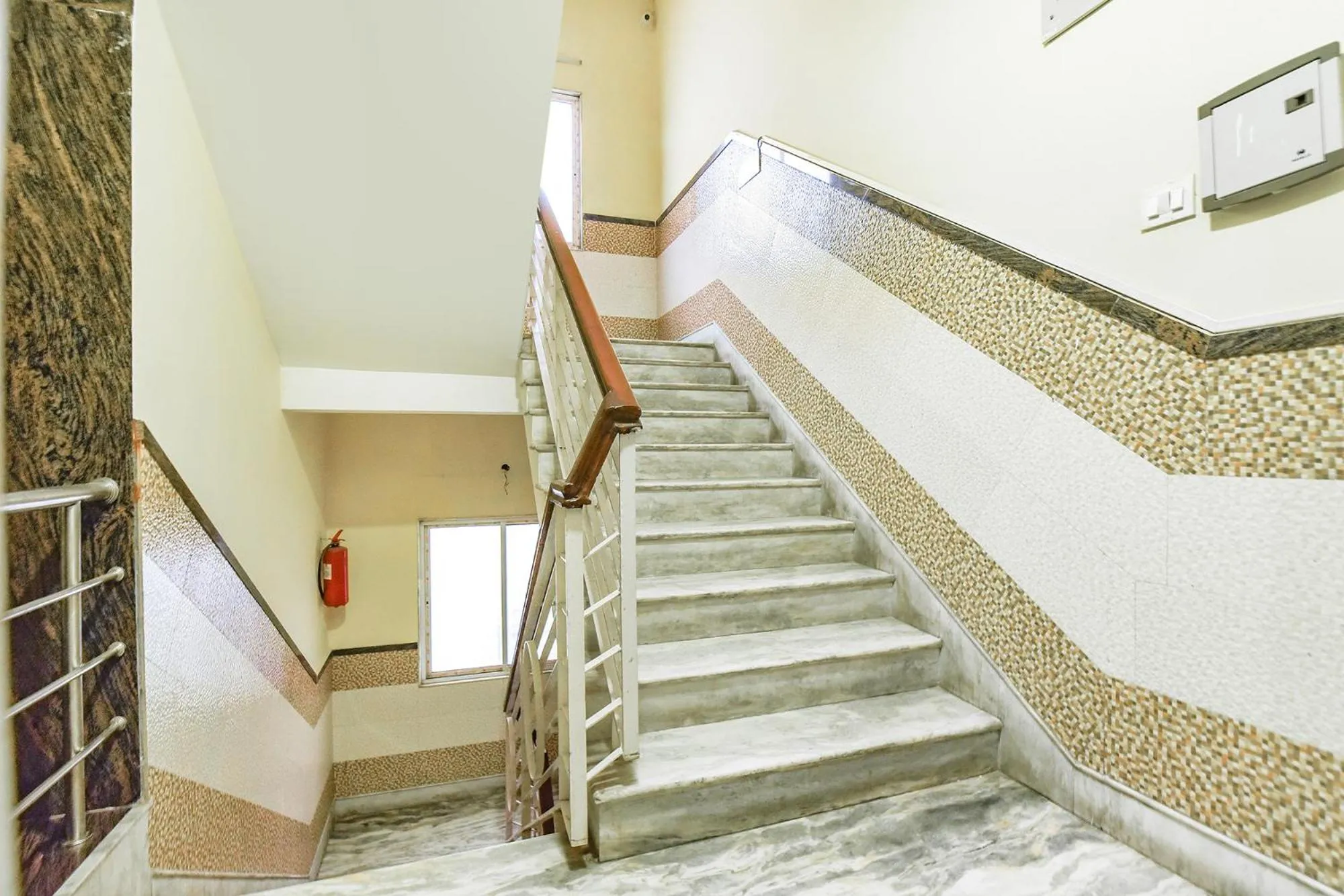 Lobby or reception in FabHotel Saltlake Palace - Nr Anandlok Hospital