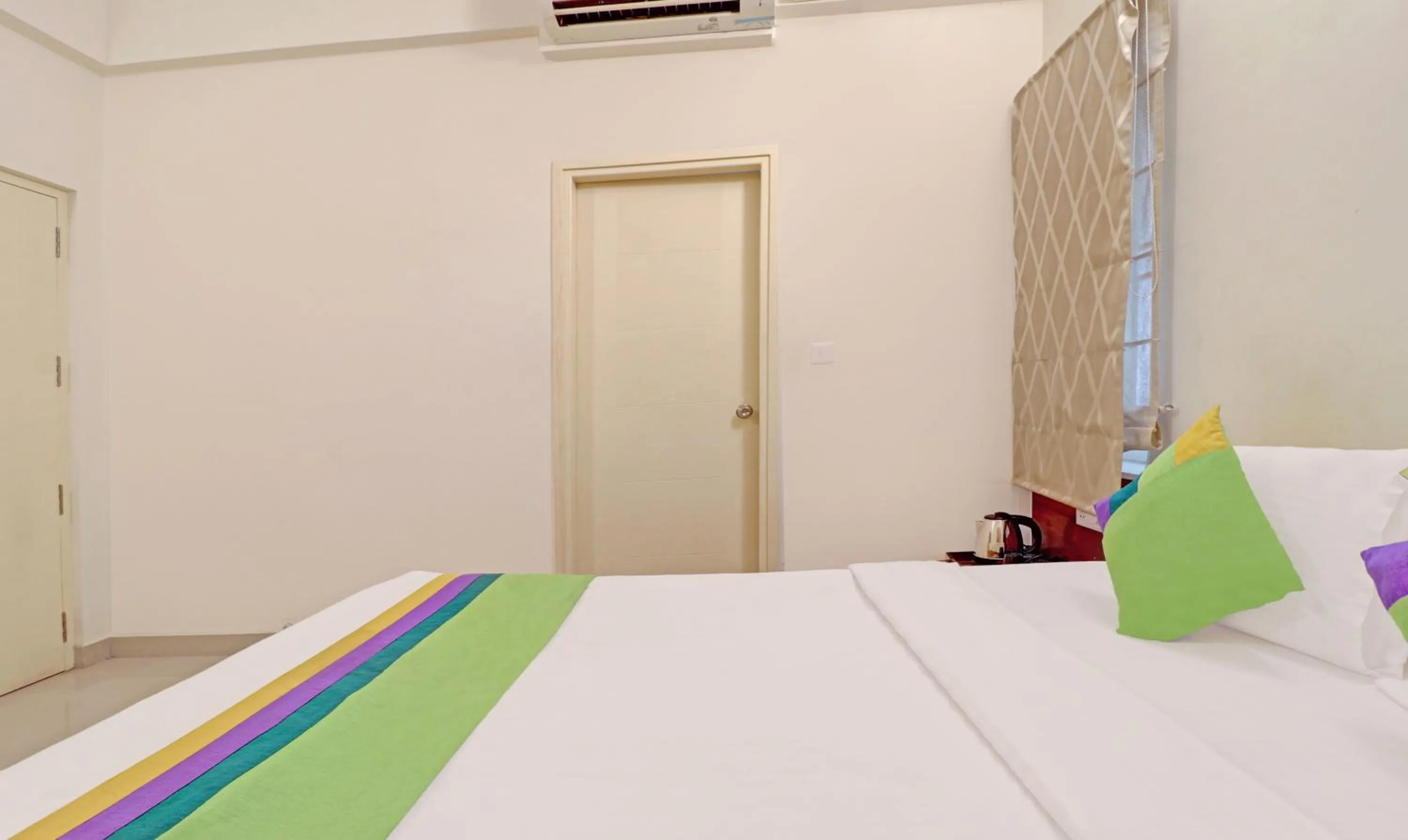 Bed in Treebo Kings Suits, HSR Layout