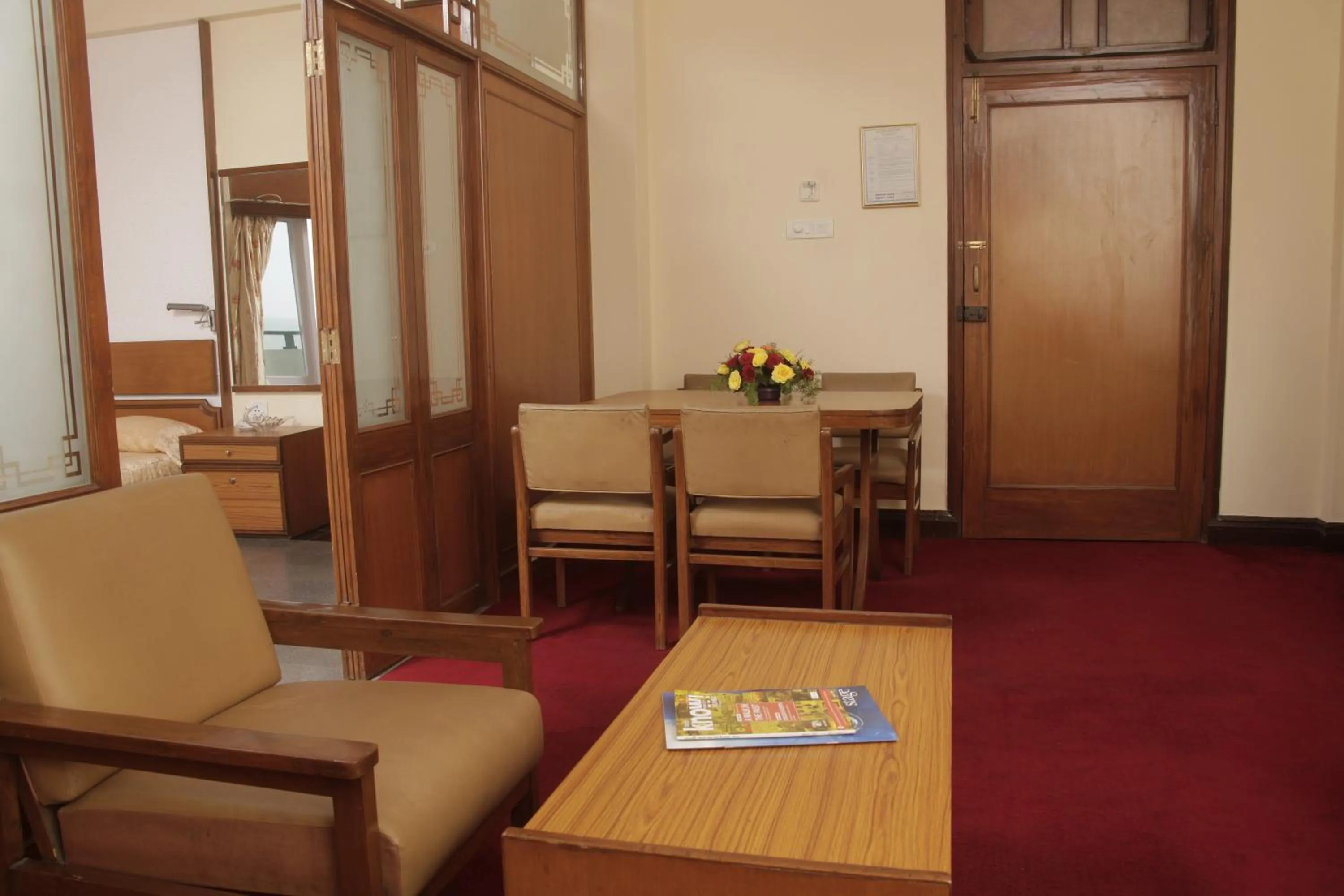 Seating area in Sea Green South Hotel