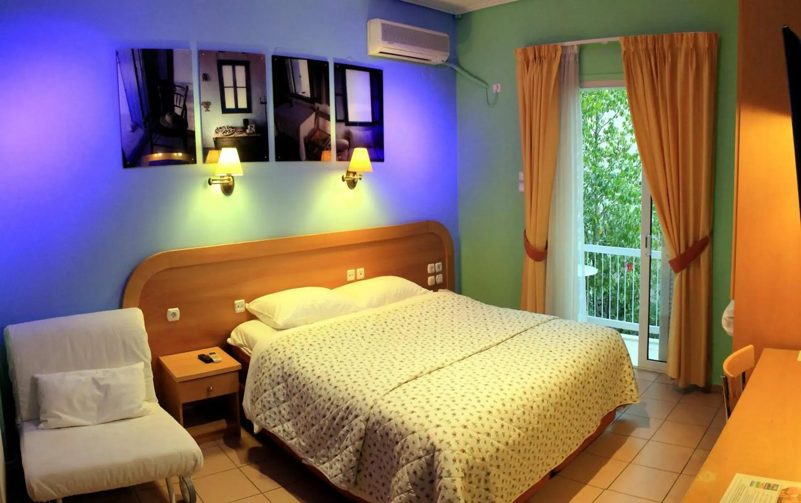 Day, Bed in Hotel Segas Day, Bed in Hotel Segas