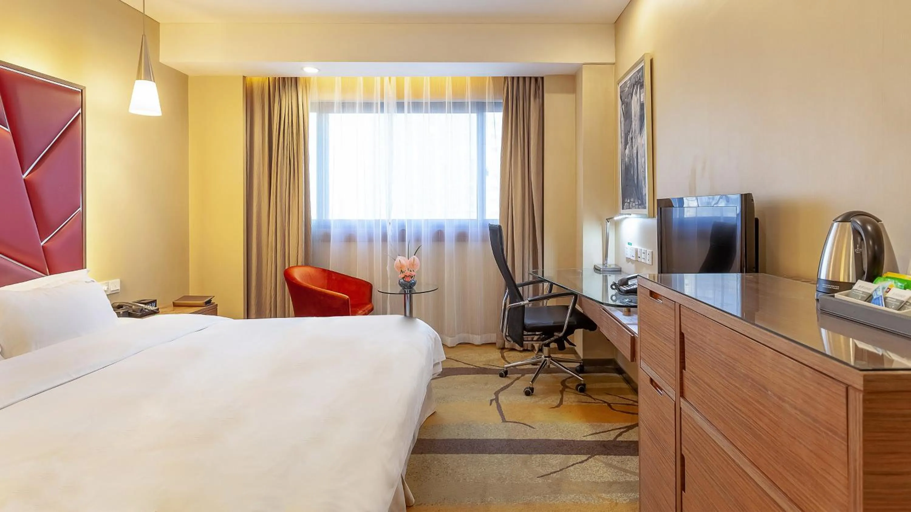 Photo of the whole room in Holiday Inn Hefei by IHG