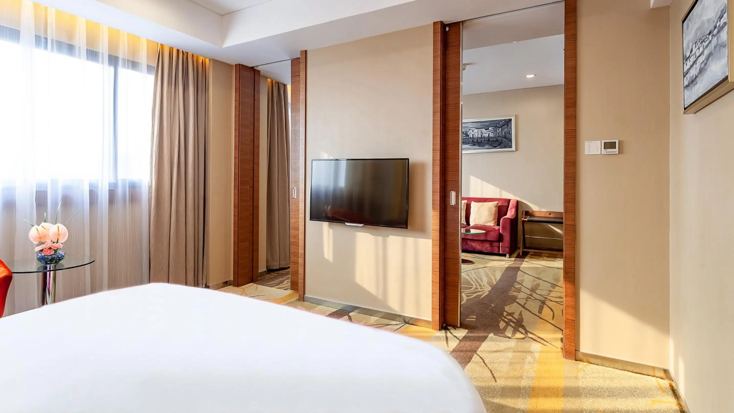 Photo of the whole room in Holiday Inn Hefei by IHG