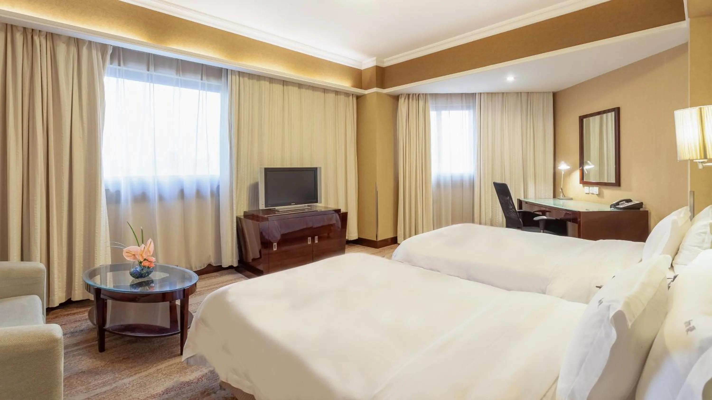 Photo of the whole room in Holiday Inn Hefei by IHG
