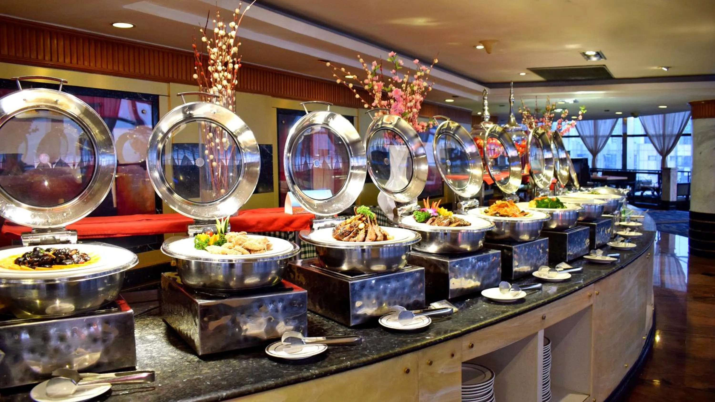 Restaurant/places to eat in Holiday Inn Hefei by IHG