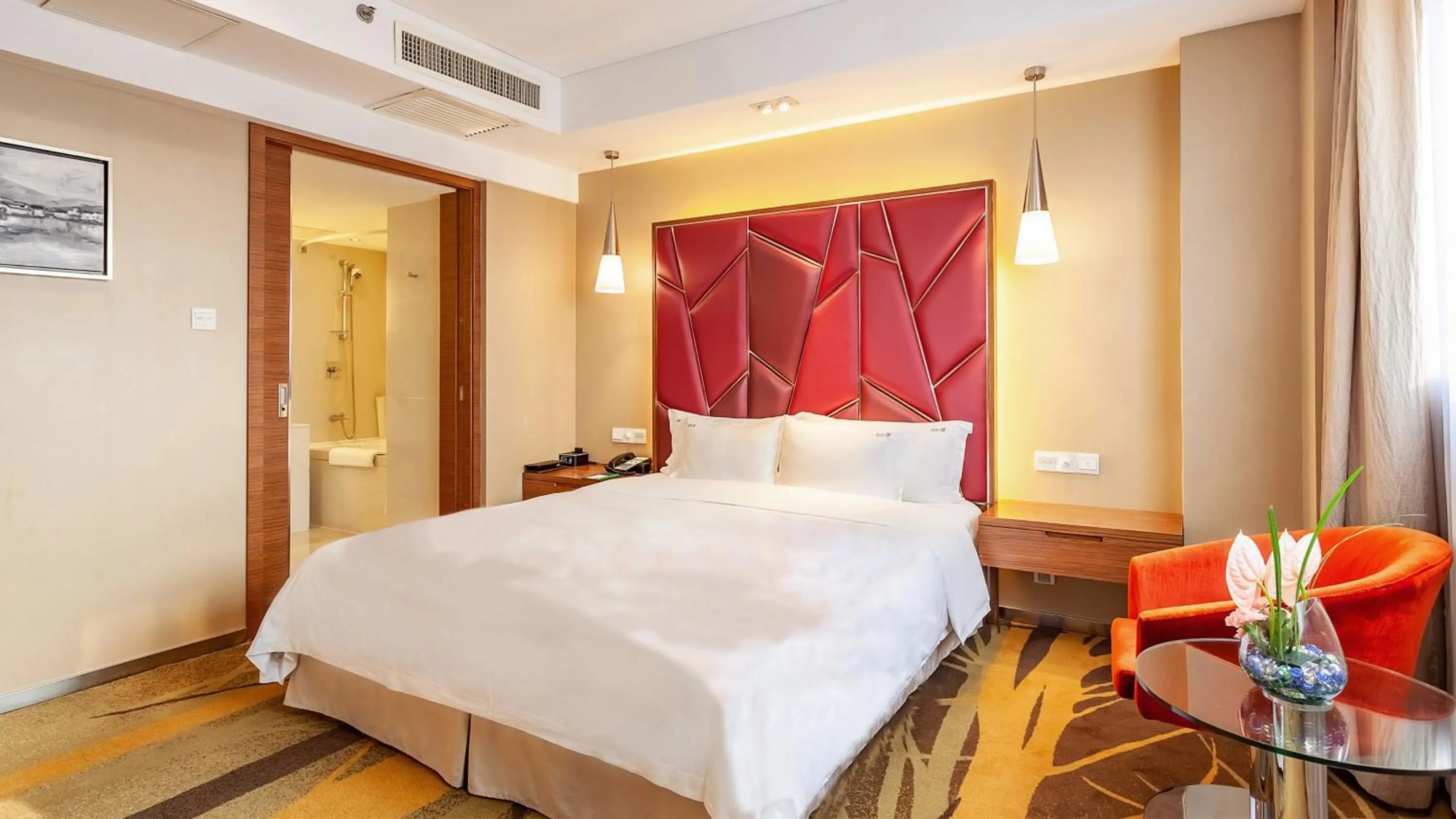 Photo of the whole room in Holiday Inn Hefei by IHG