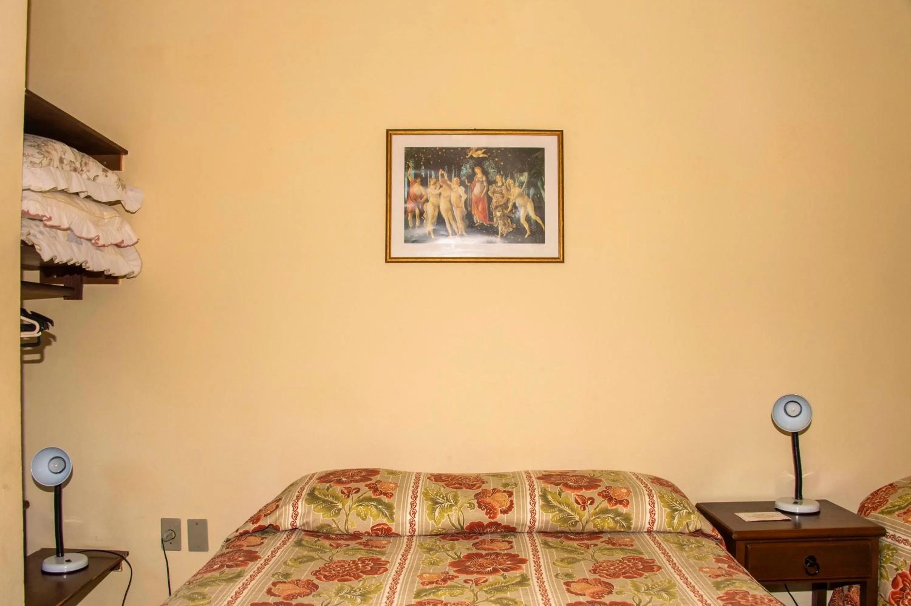 Photo of the whole room, Bed in Pousada Martinez