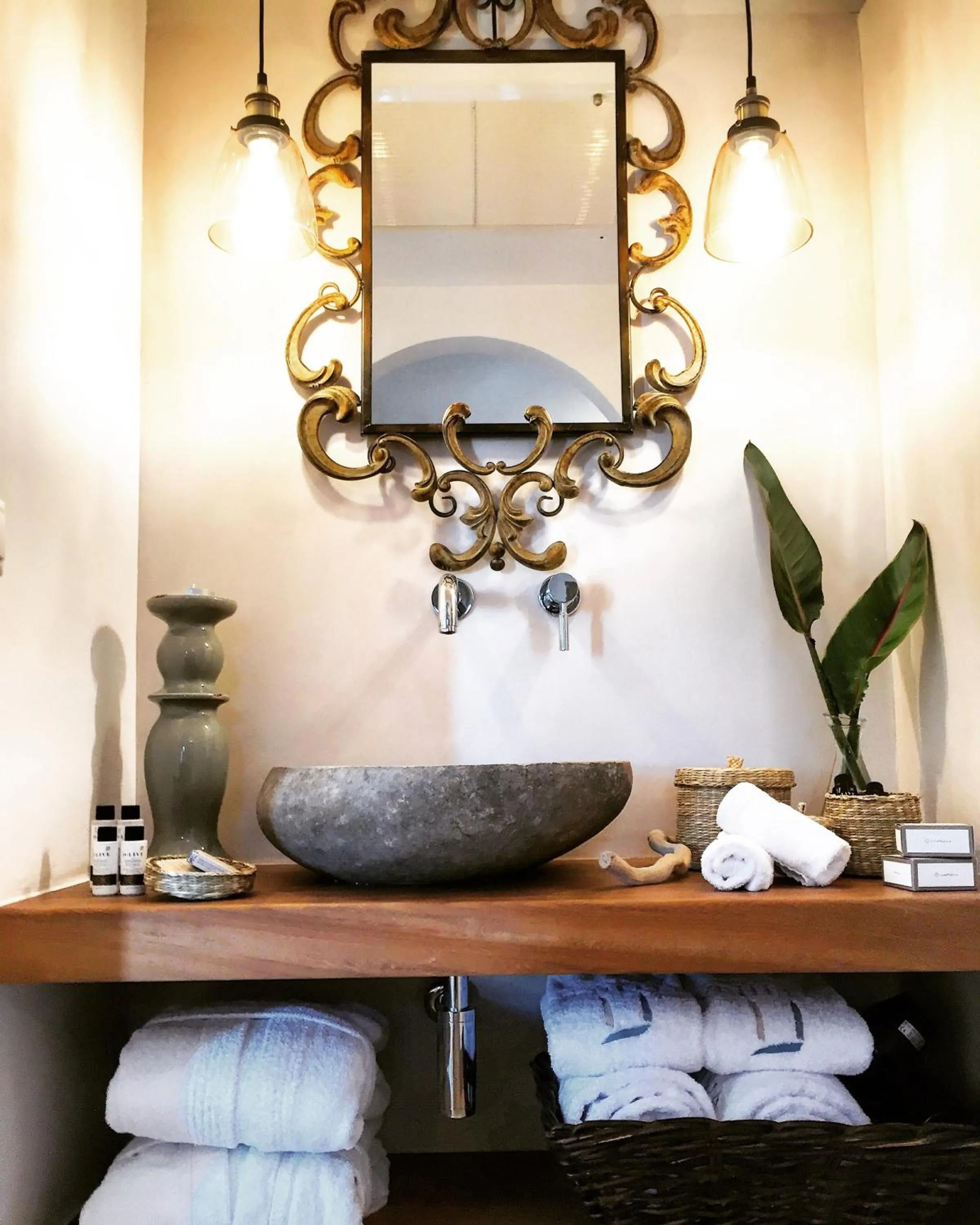 Toilet in Athina Studios and Suites Plaka
