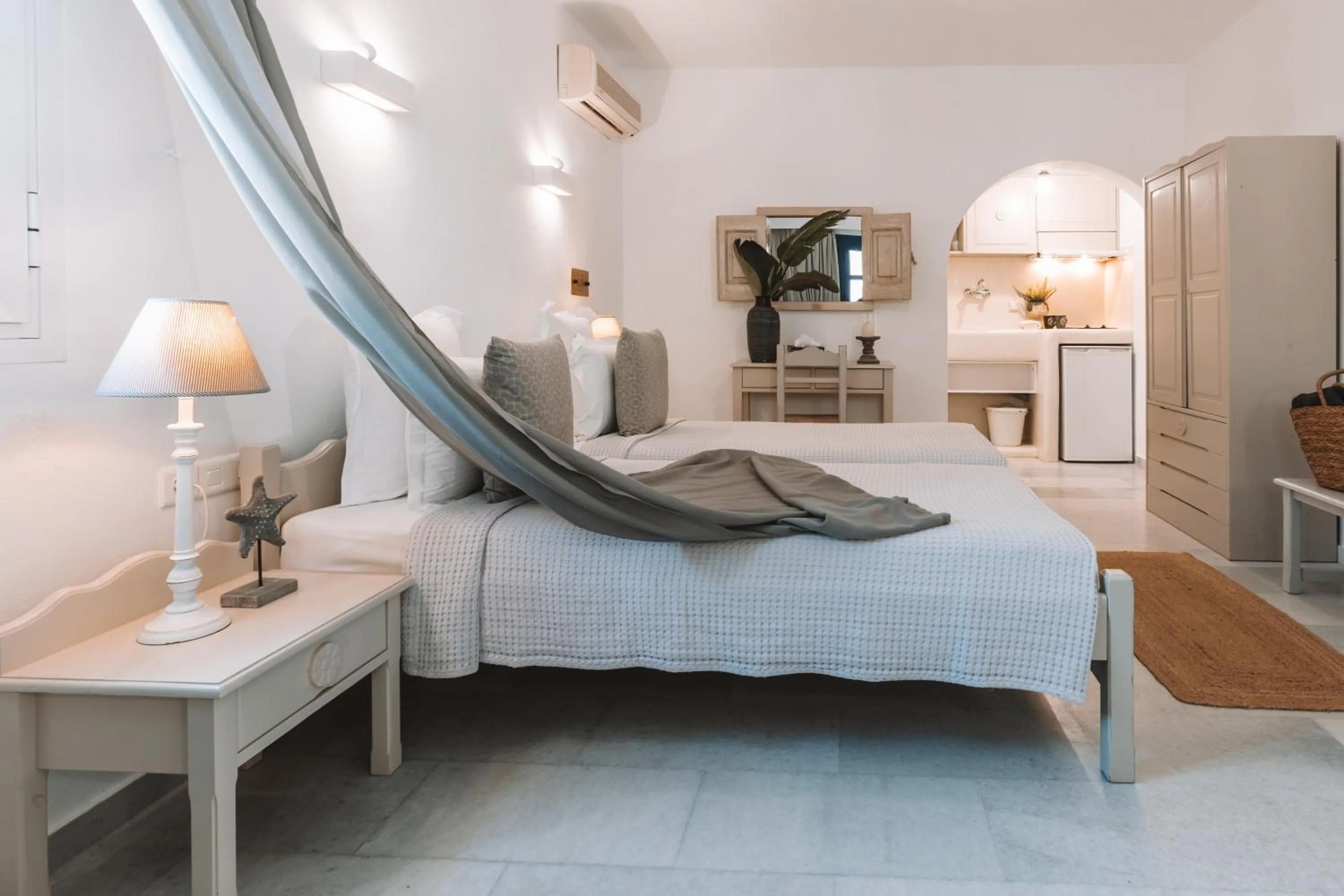 Bedroom, Bed in Athina Studios and Suites Plaka