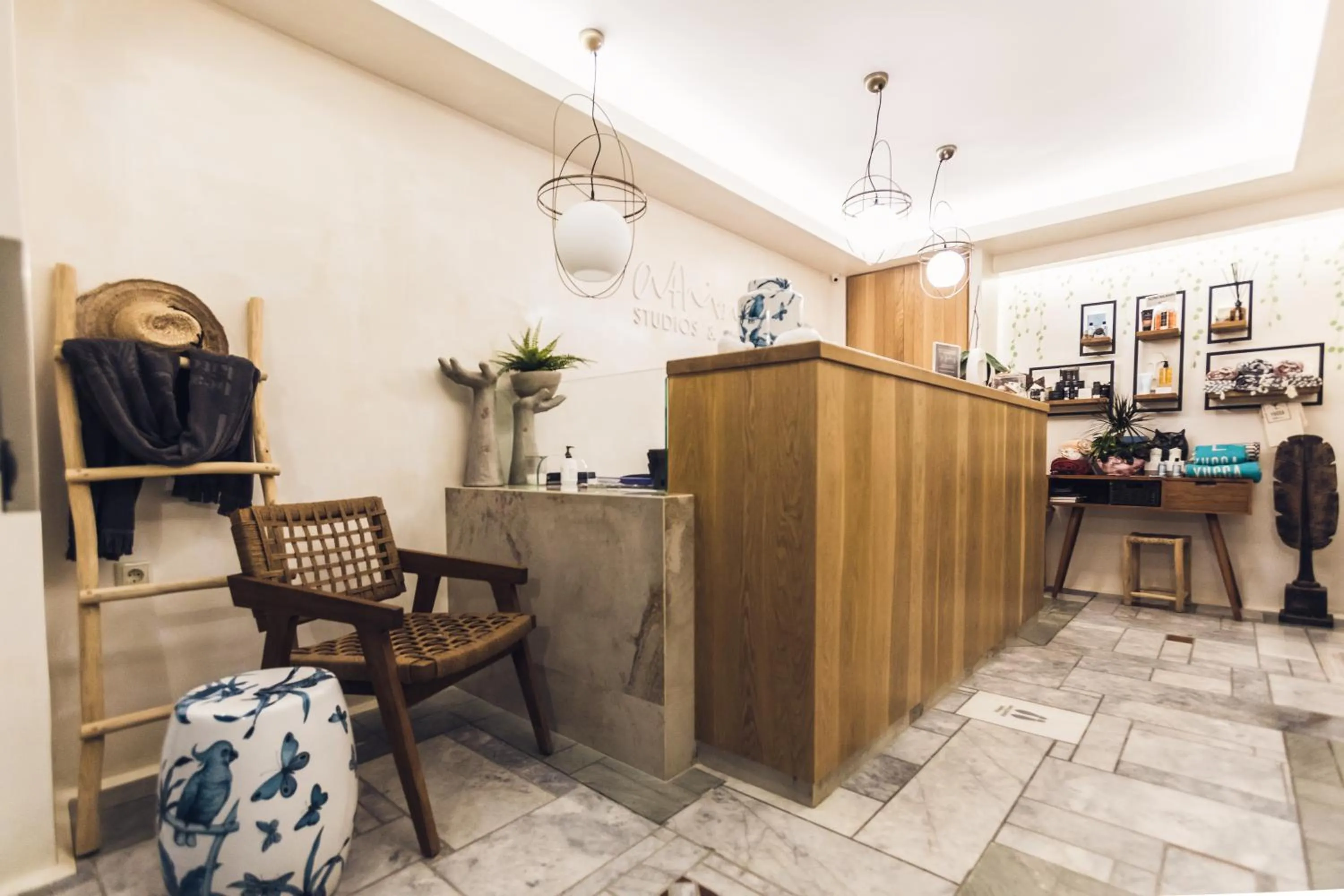 Lobby or reception in Athina Studios and Suites Plaka