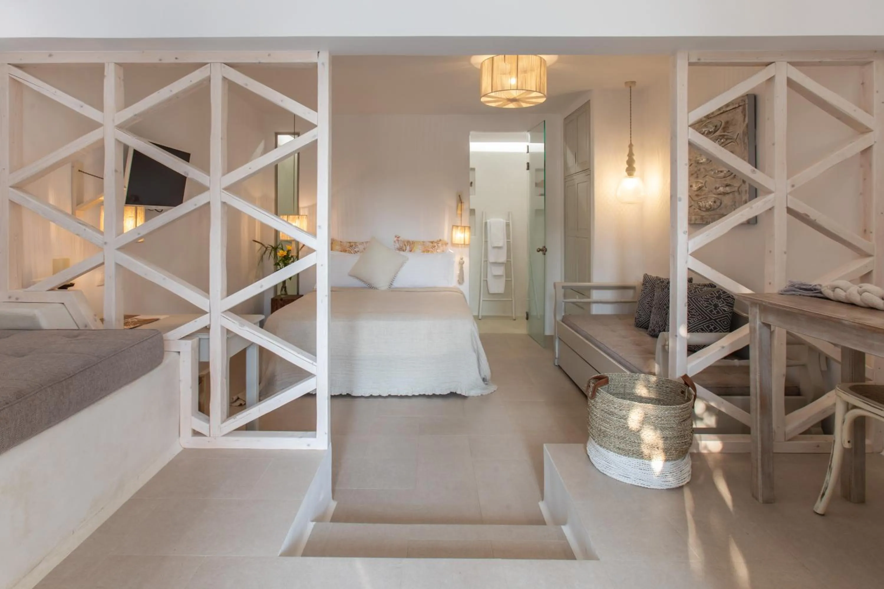 Photo of the whole room, Bed in Athina Studios and Suites Plaka