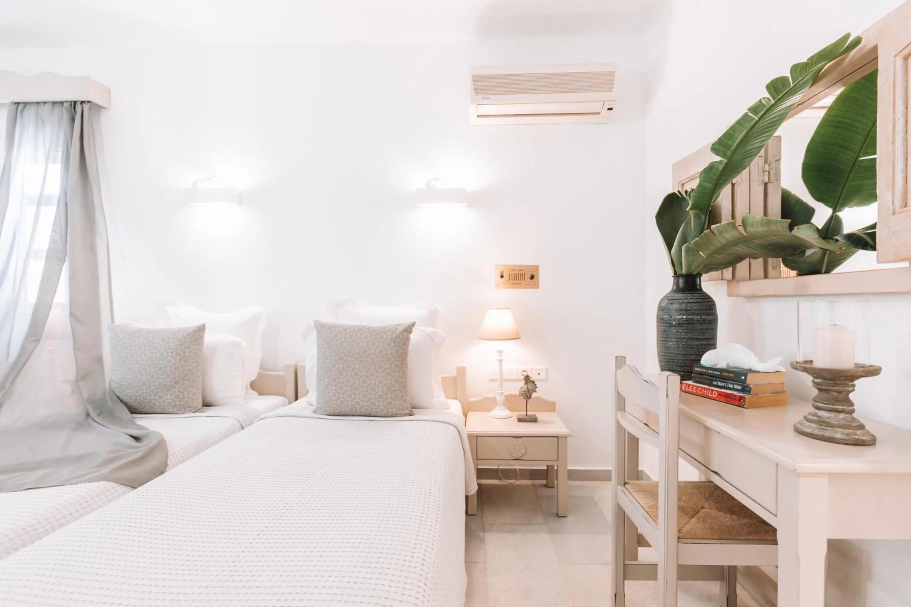 Decorative detail, Bed in Athina Studios and Suites Plaka