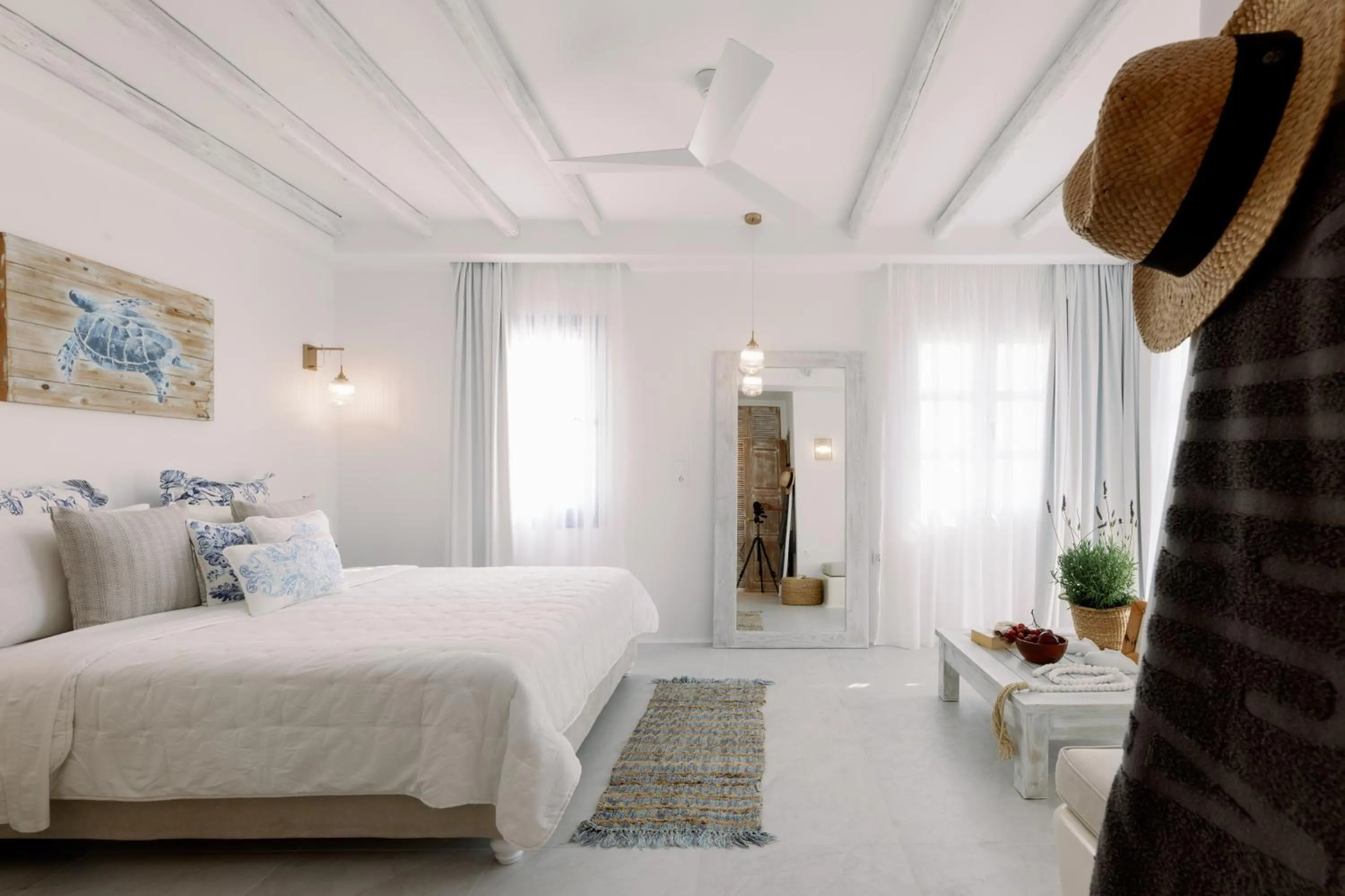 Bed in Athina Studios and Suites Plaka