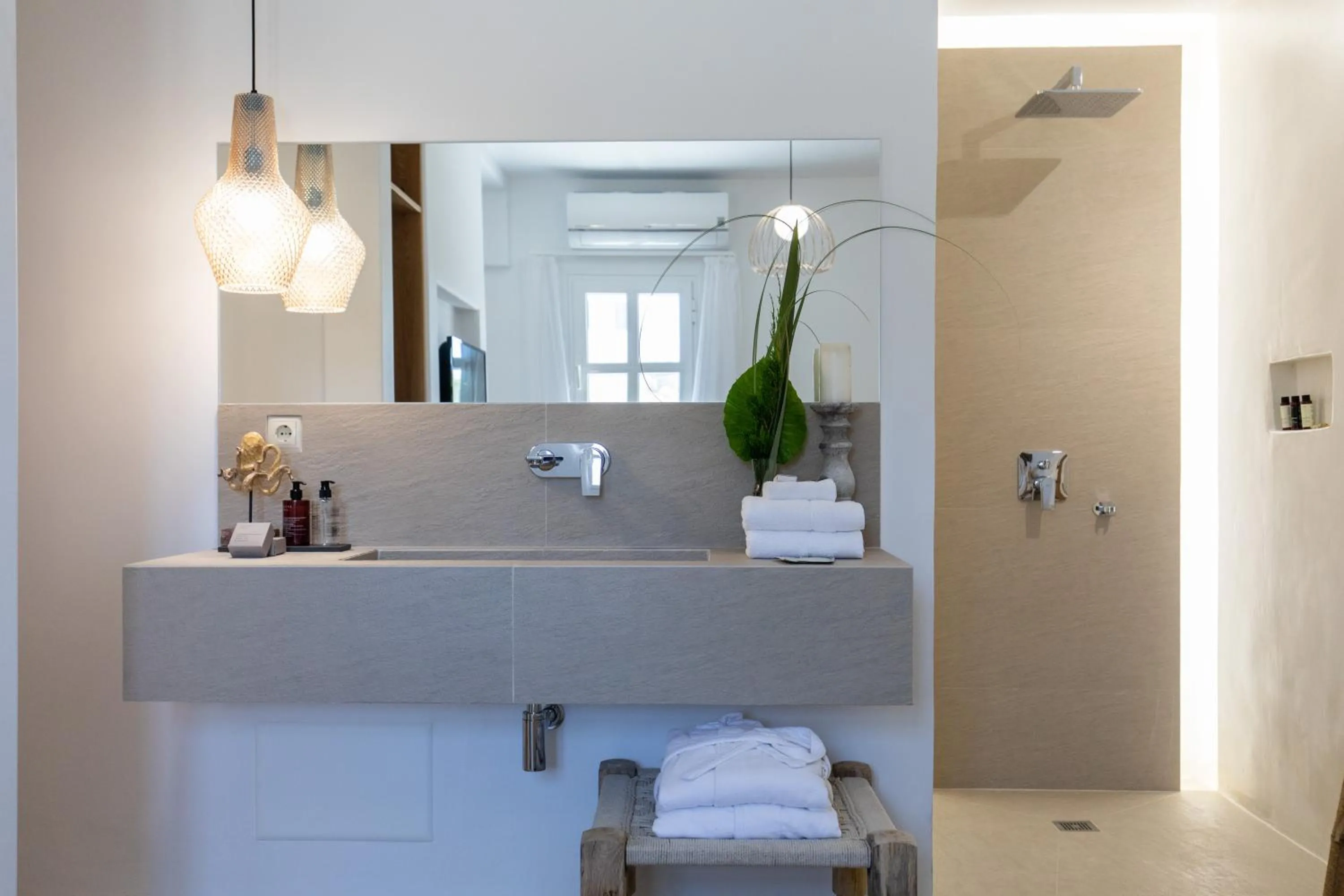 Bathroom in Athina Studios and Suites Plaka