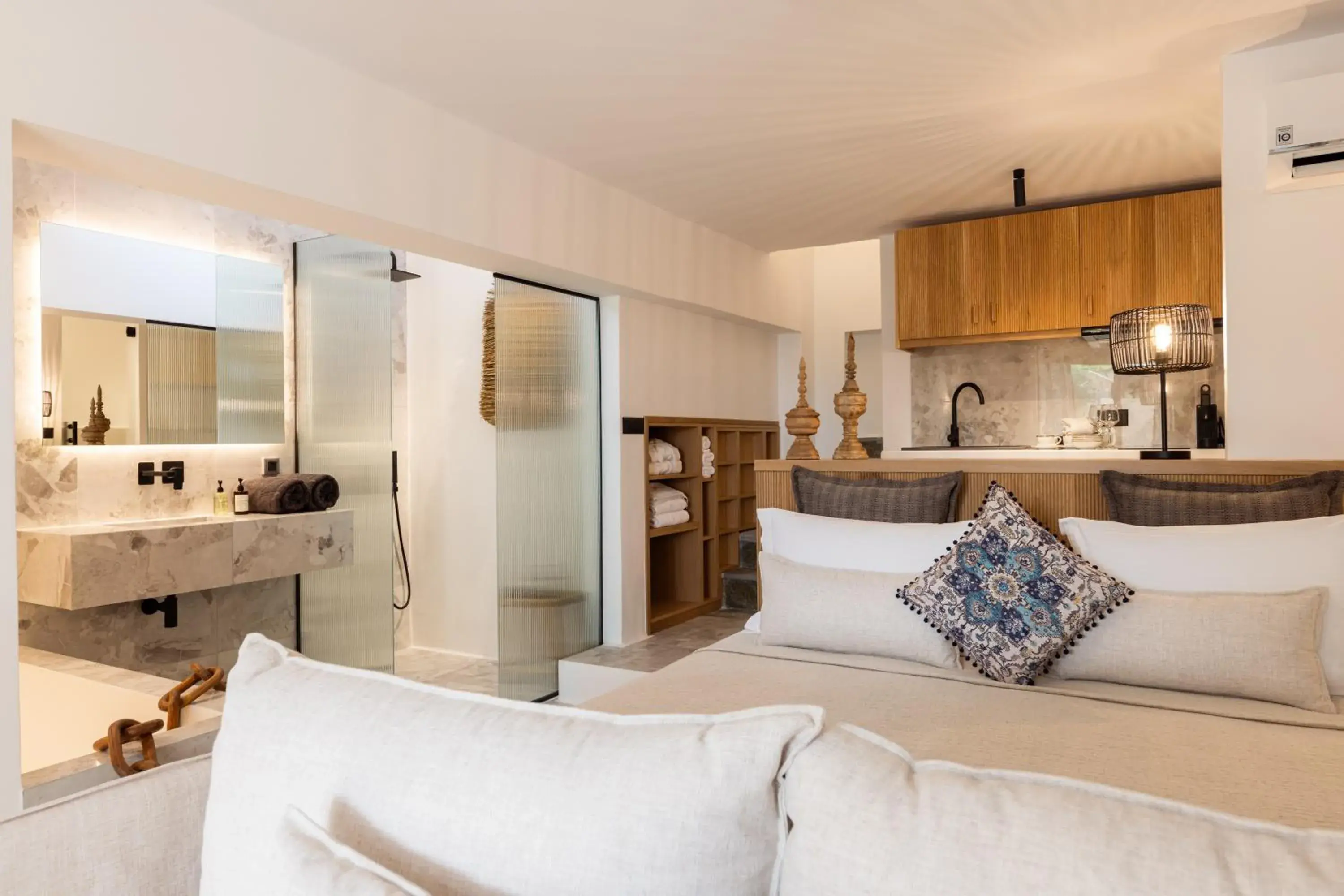Maisonette in Athina Studios and Suites Plaka Maisonette in Athina Studios and Suites Plaka