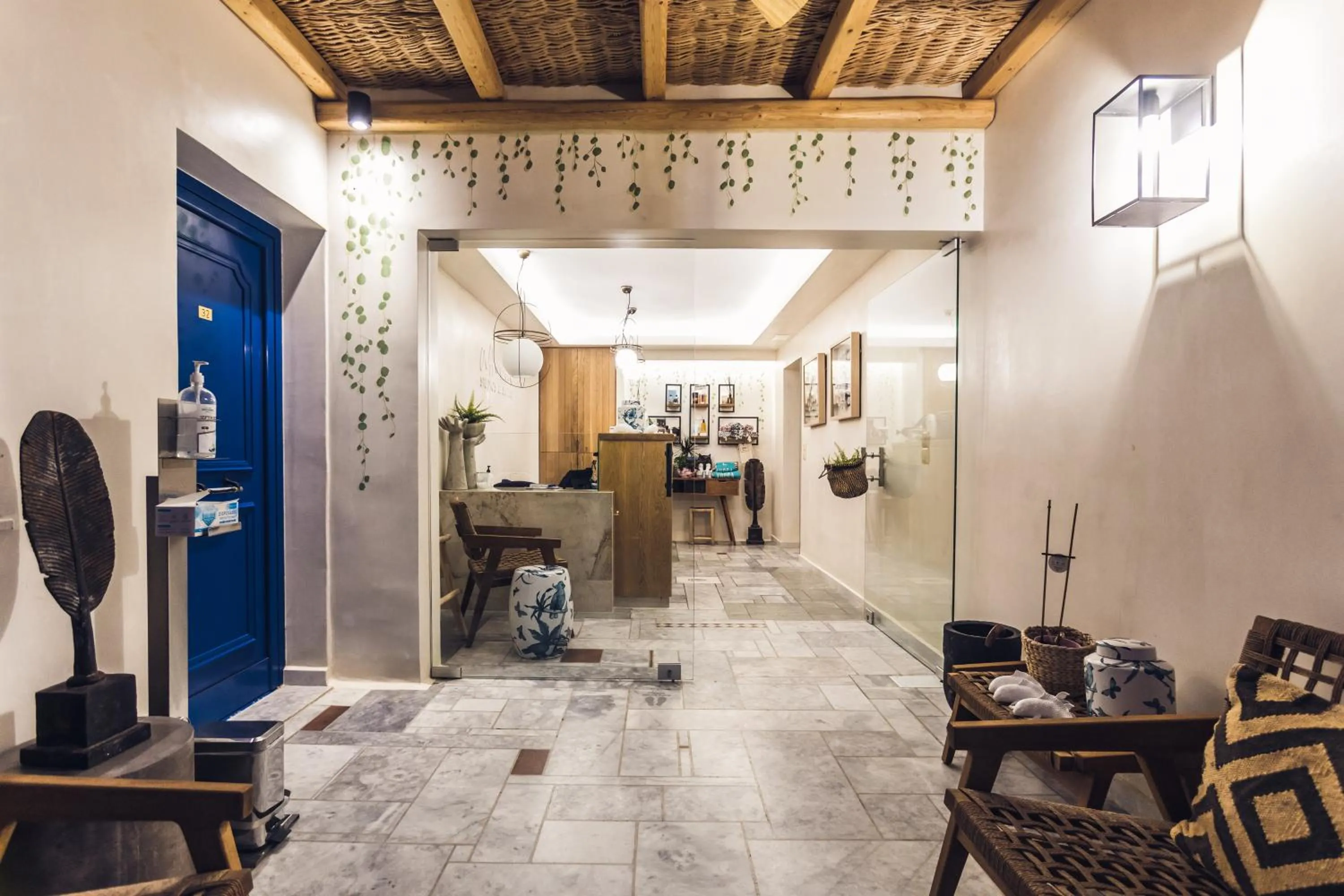 Lobby or reception in Athina Studios and Suites Plaka