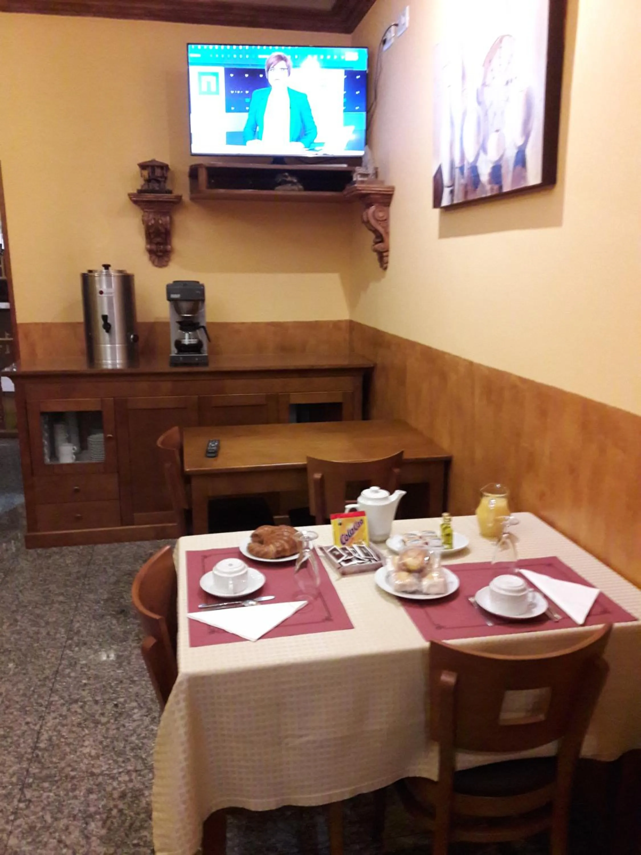 Breakfast in Hotel Los 14