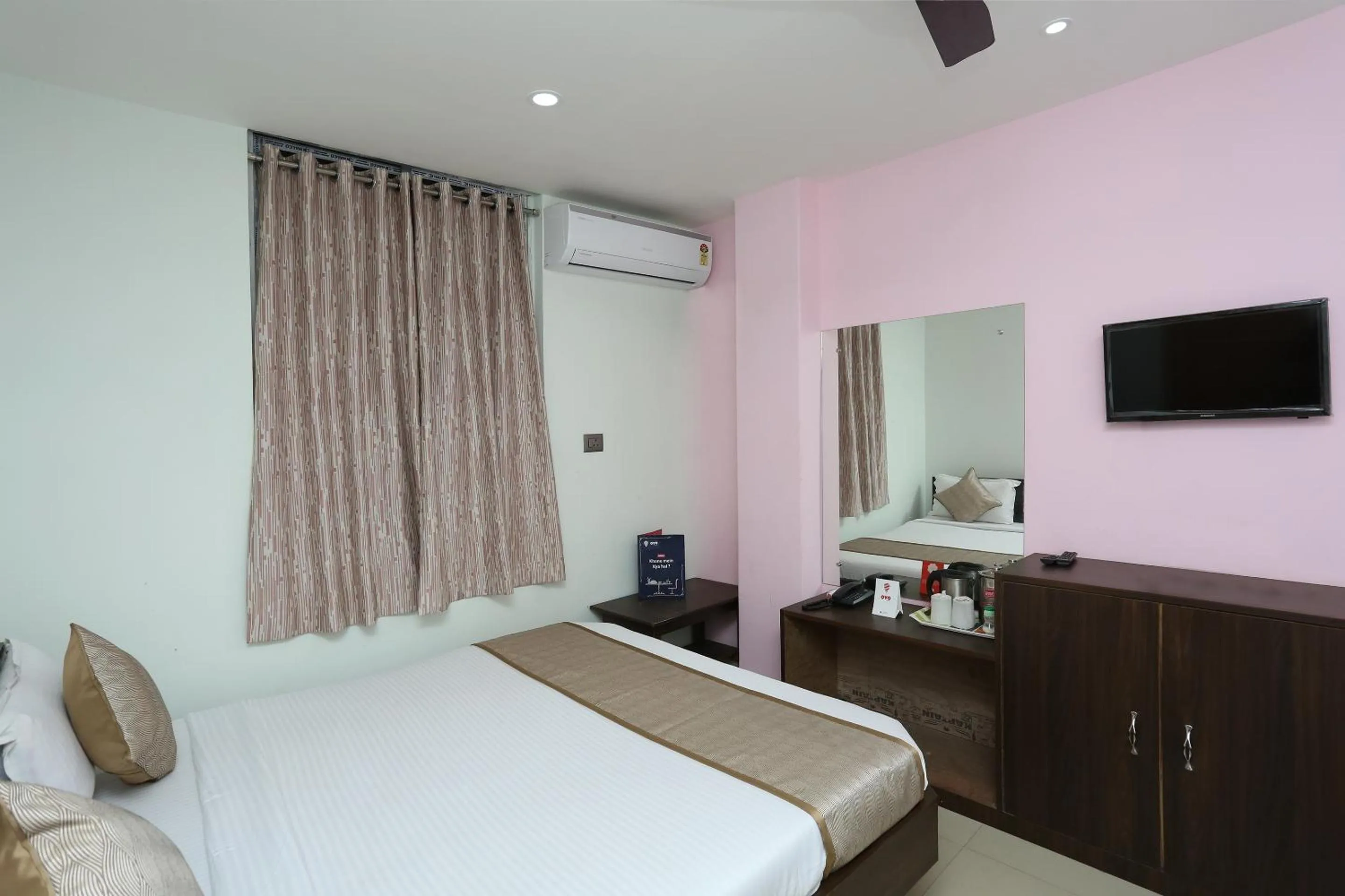 Super Hotel O Aashray Guest House
