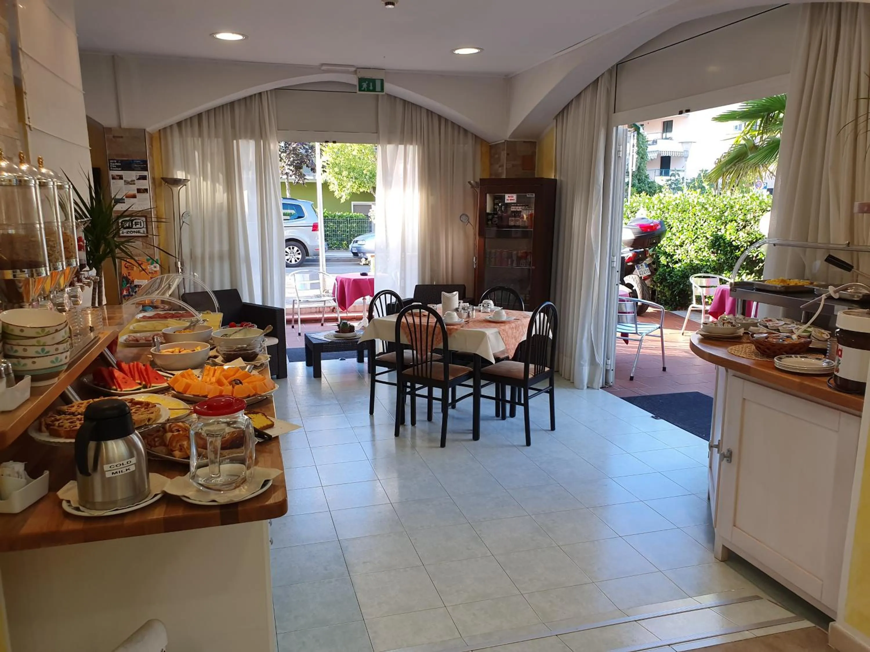 Breakfast in Hotel Nuova Graziosa