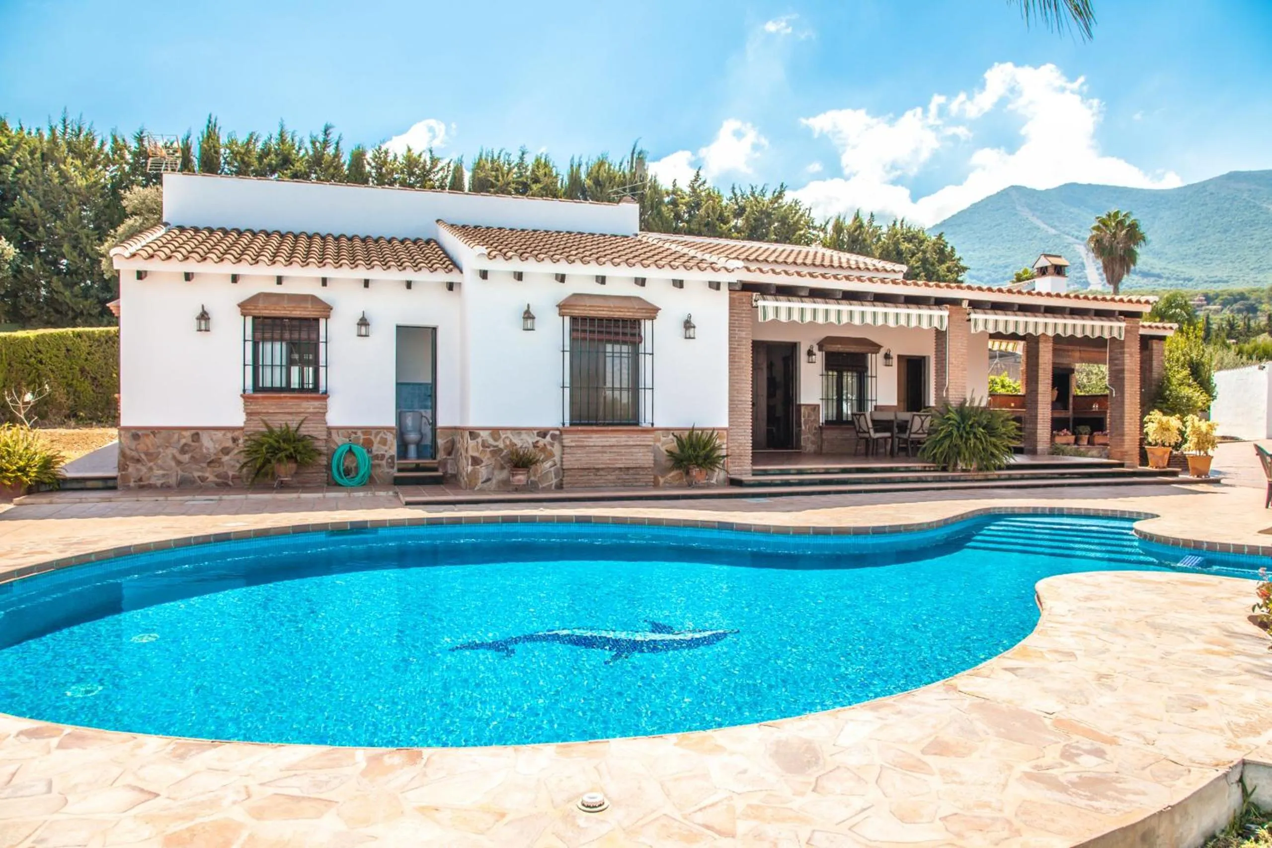 Cubo's Villa Ruiz
