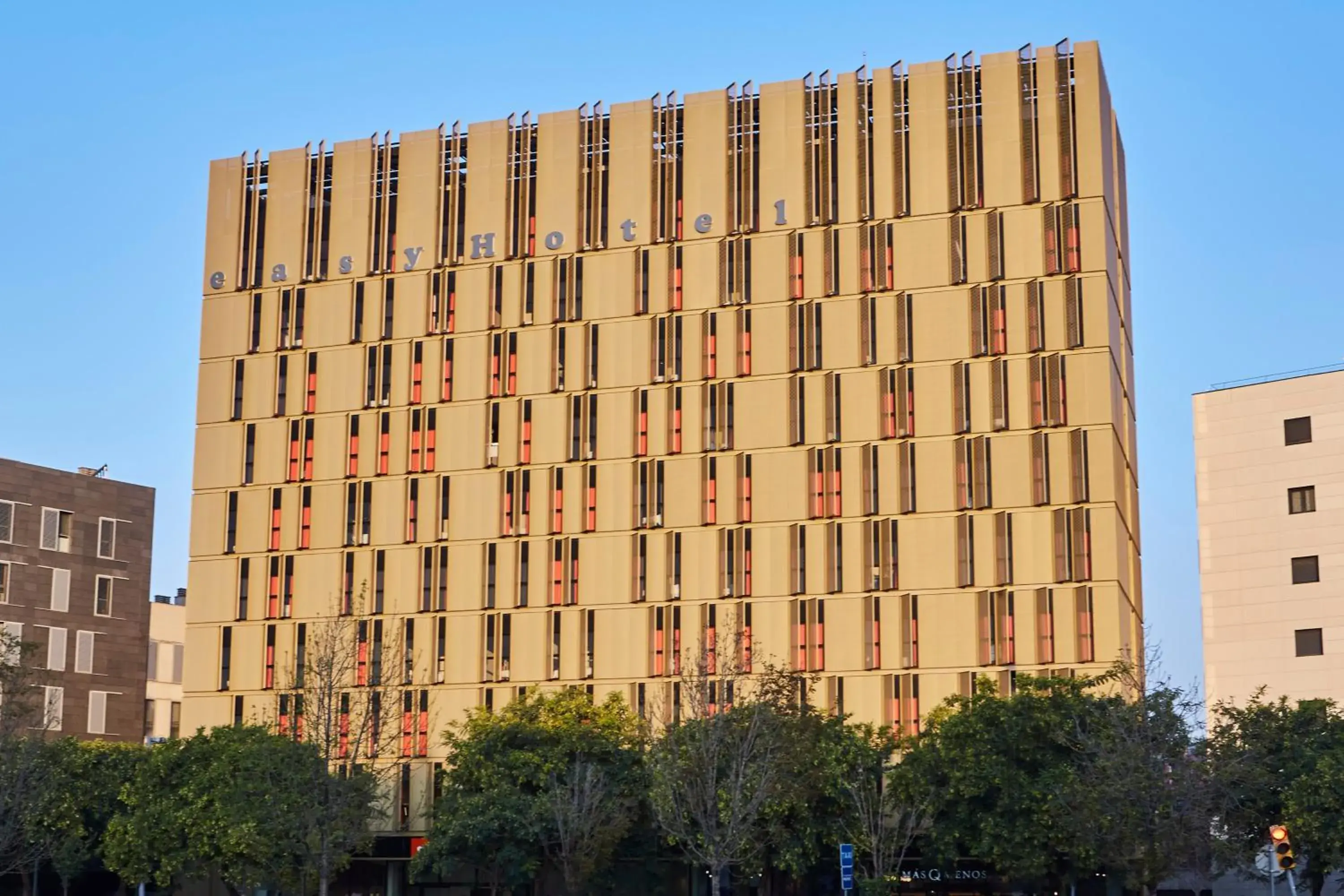 Property building in easyHotel Barcelona Fira Property building in easyHotel Barcelona Fira