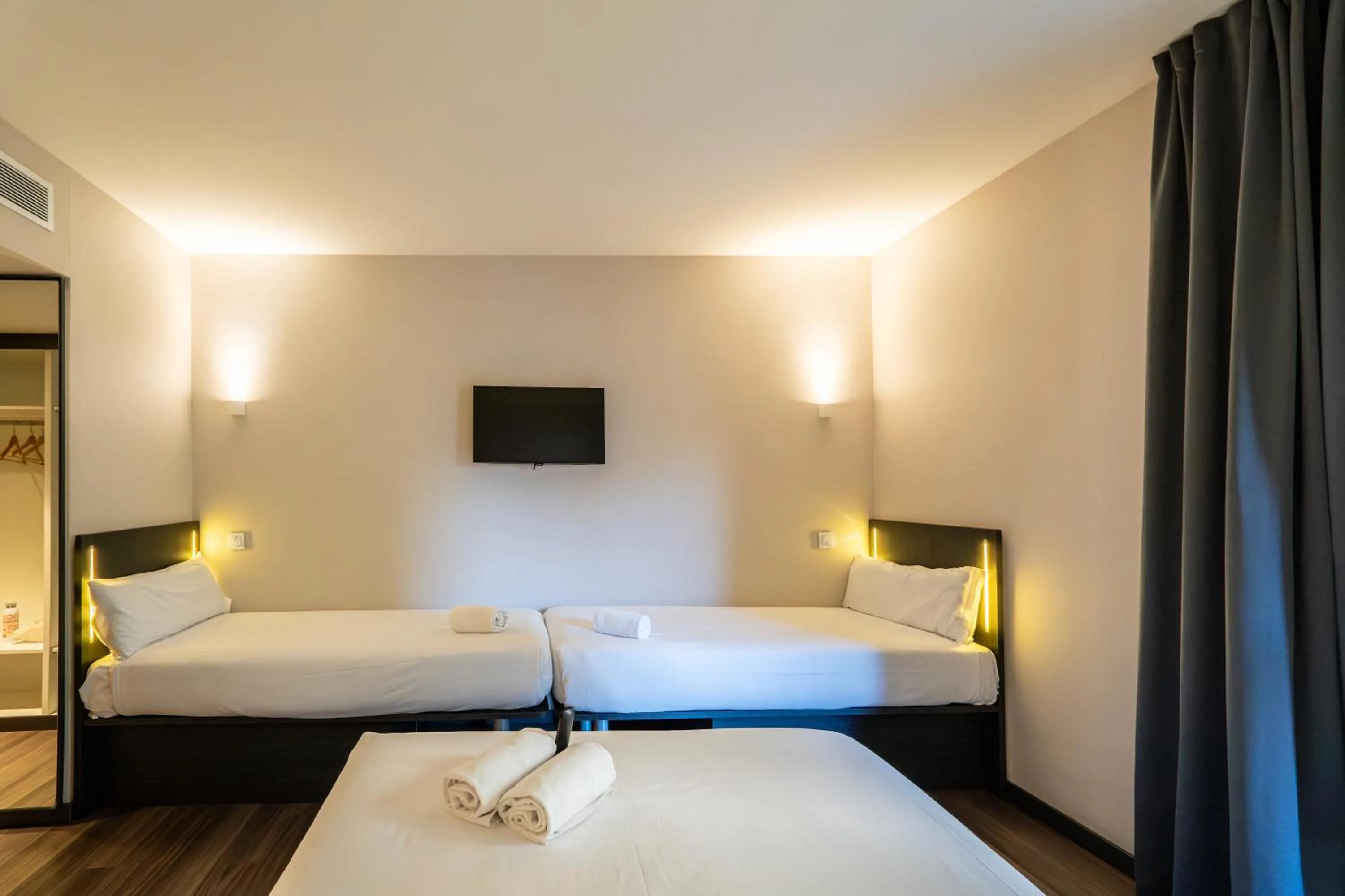 Bed in easyHotel Barcelona Fira