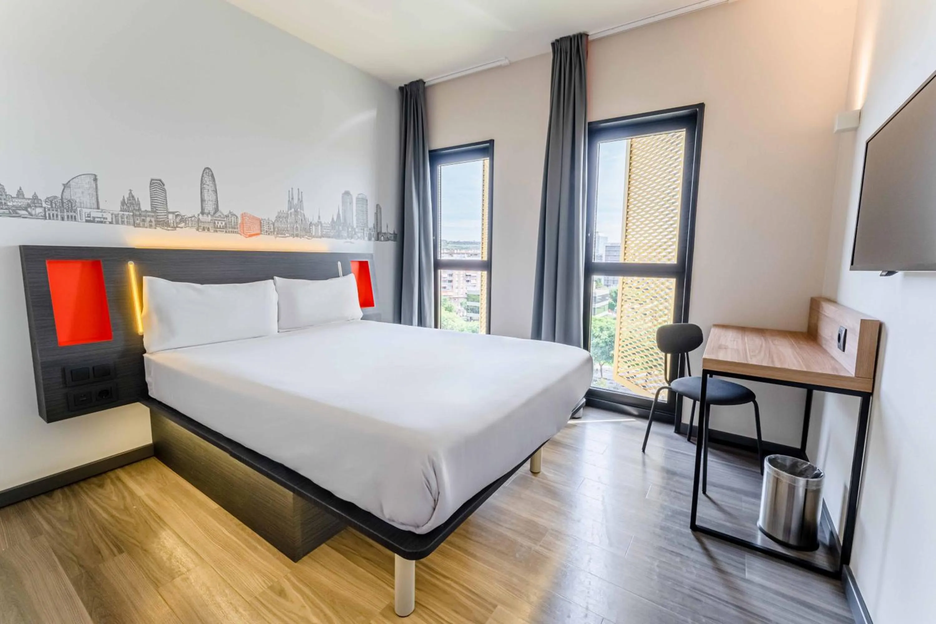 Bed in easyHotel Barcelona Fira