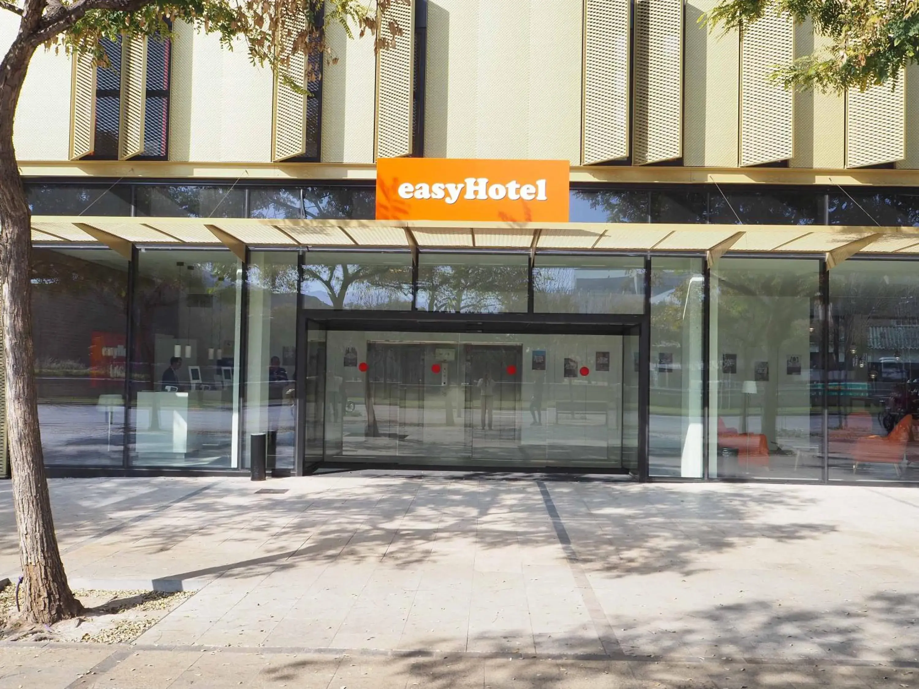 Property building in easyHotel Barcelona Fira Property building in easyHotel Barcelona Fira