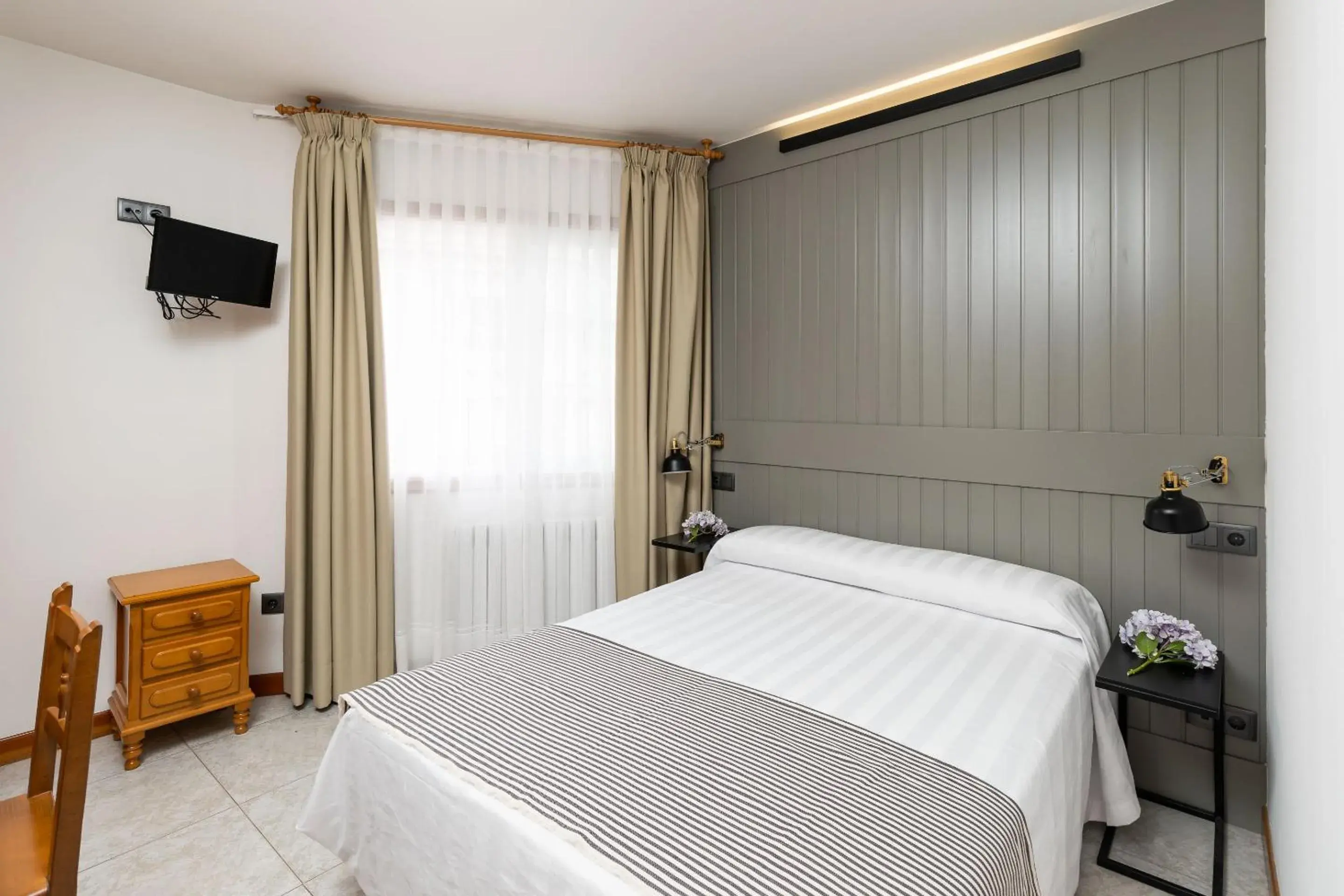 Photo of the whole room, Bed in Hotel Panadeiramar Photo of the whole room, Bed in Hotel Panadeiramar