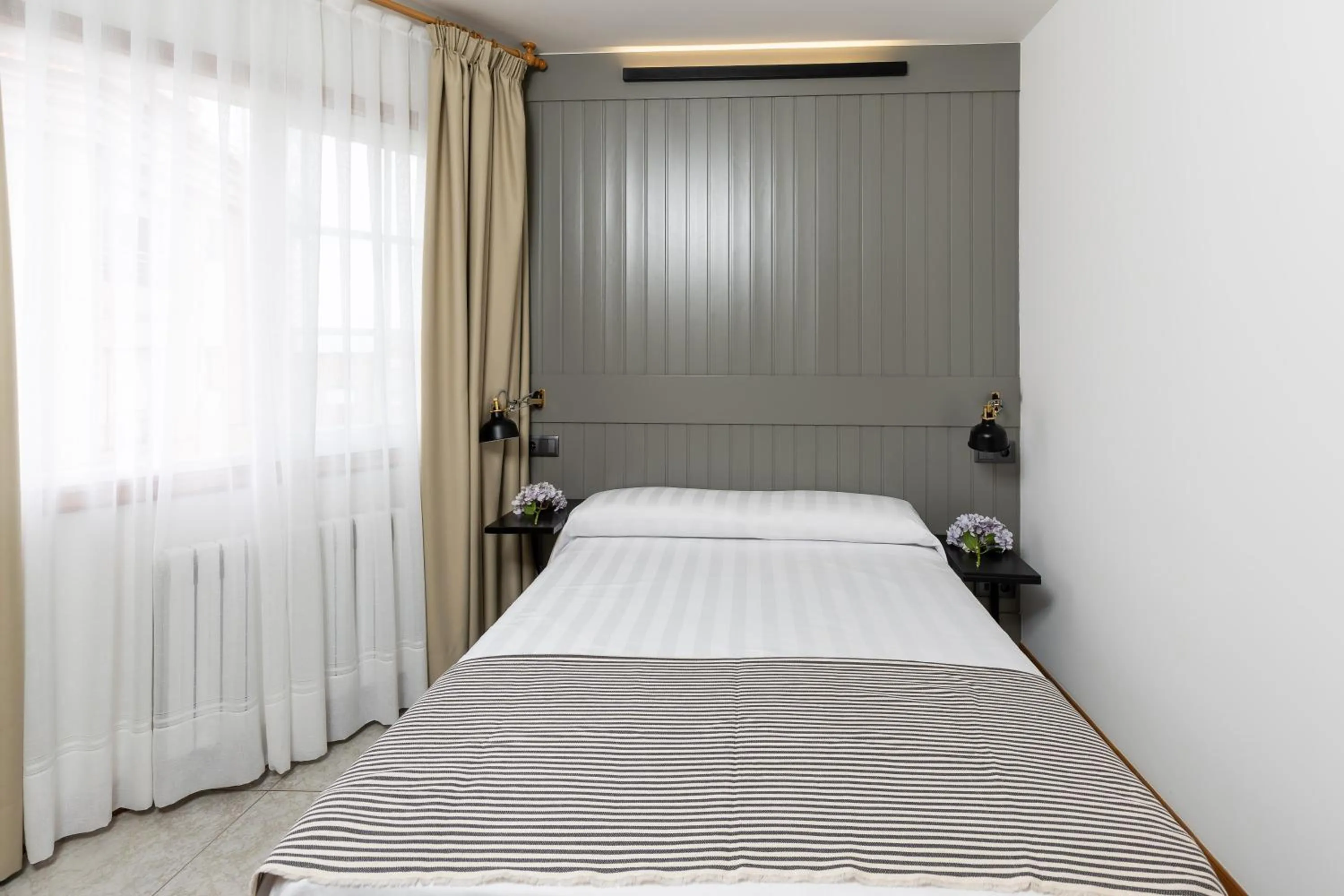 Bed in Hotel Panadeiramar