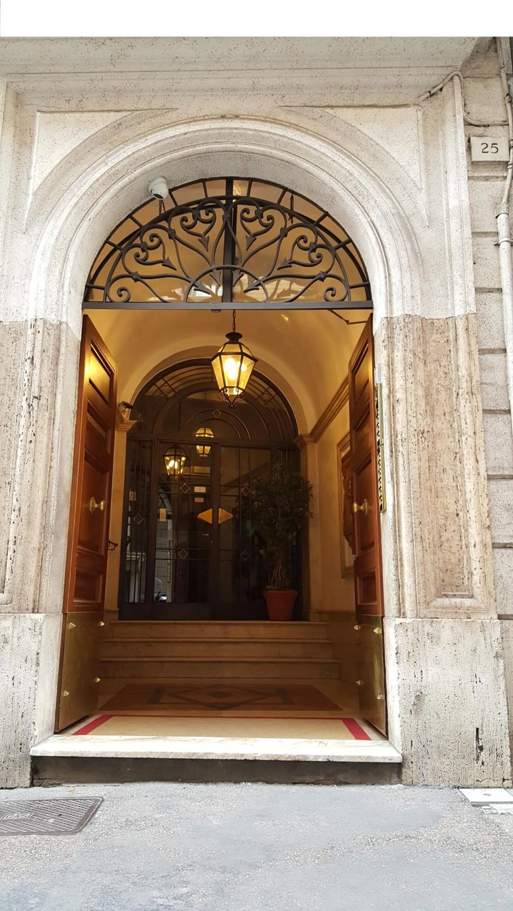 Facade/entrance in Il Fascino Di Roma