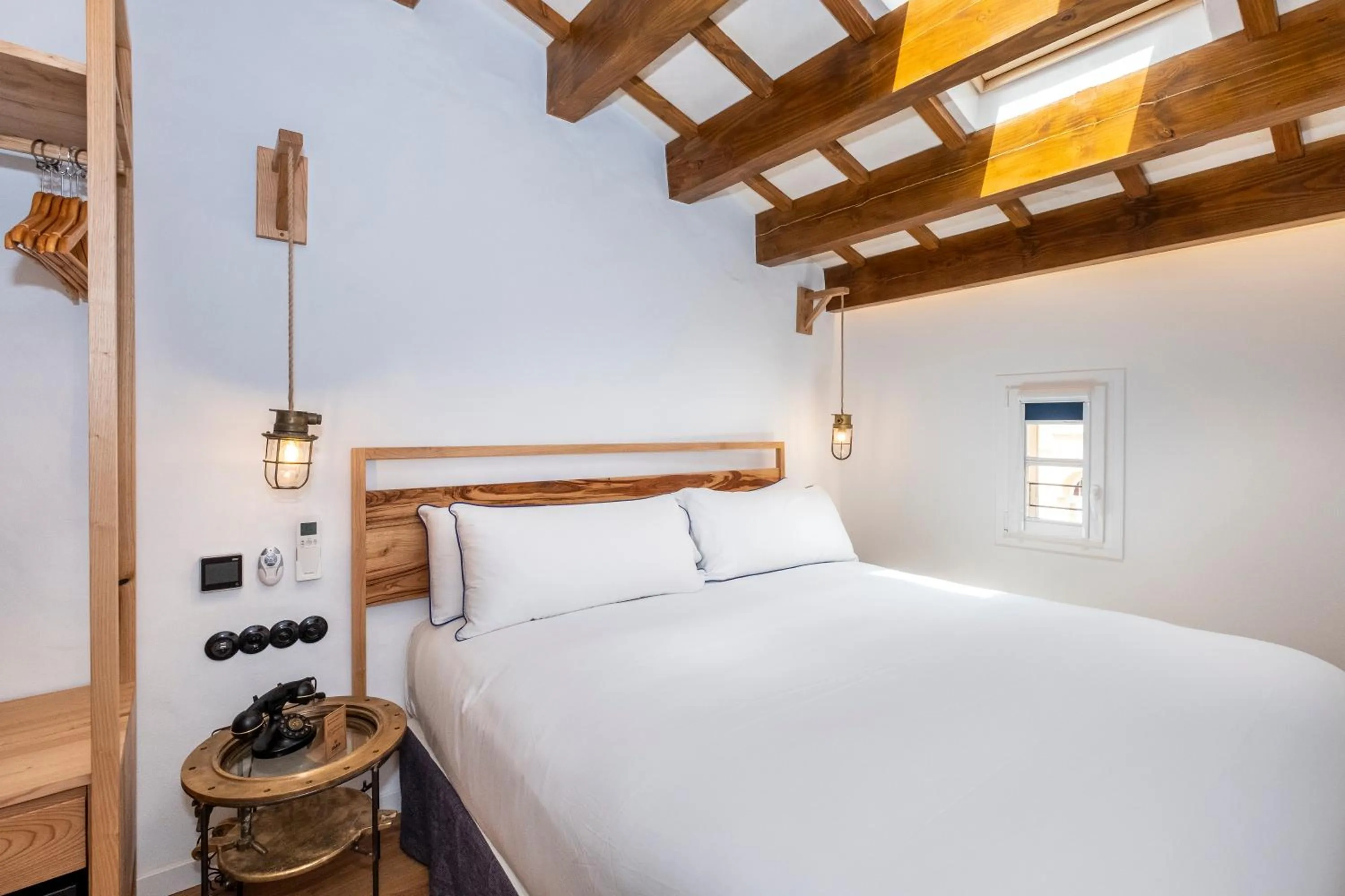 Photo of the whole room, Bed in Nao Catedral Boutique Hotel