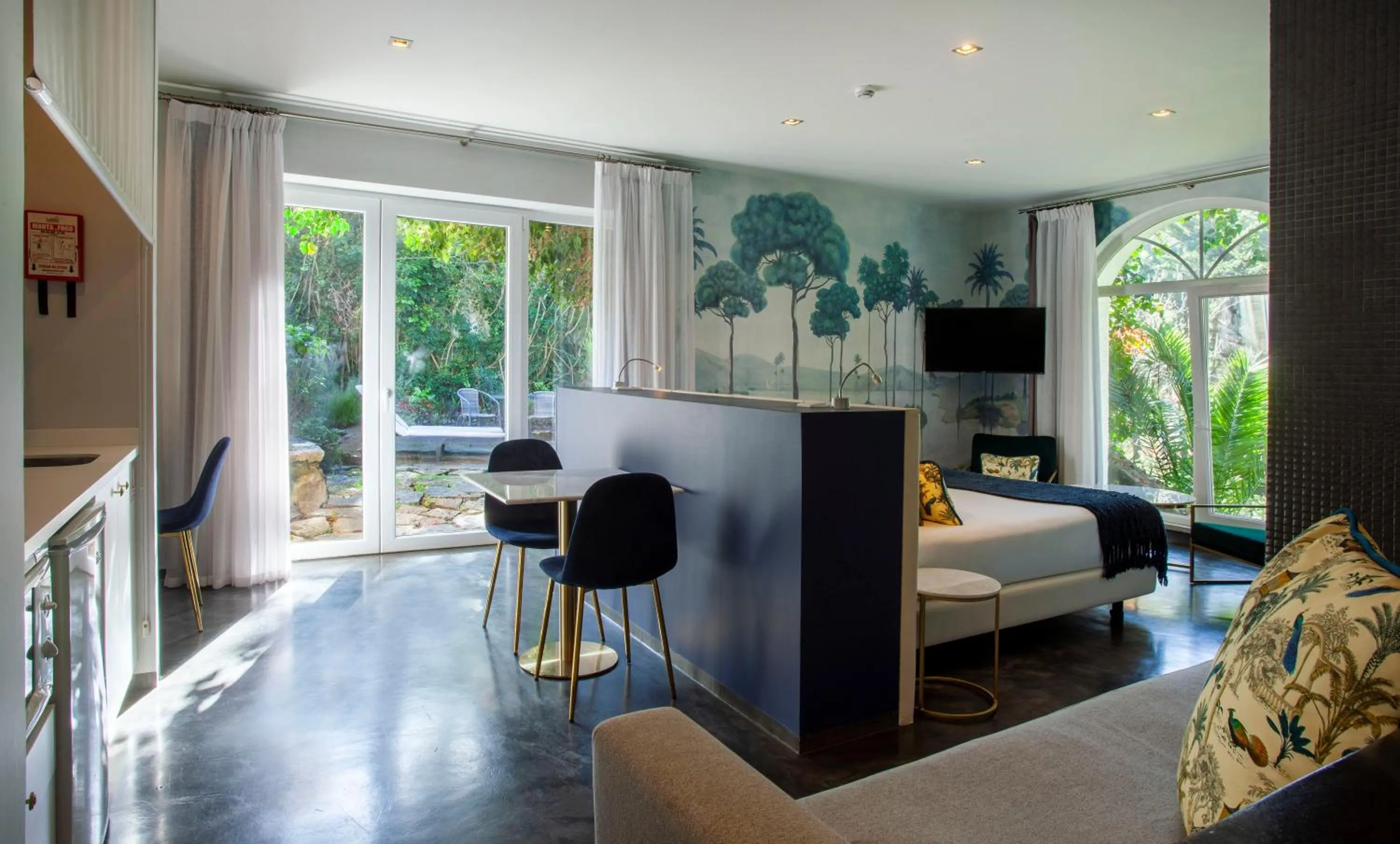 Bed in Casa Vela Boutique House