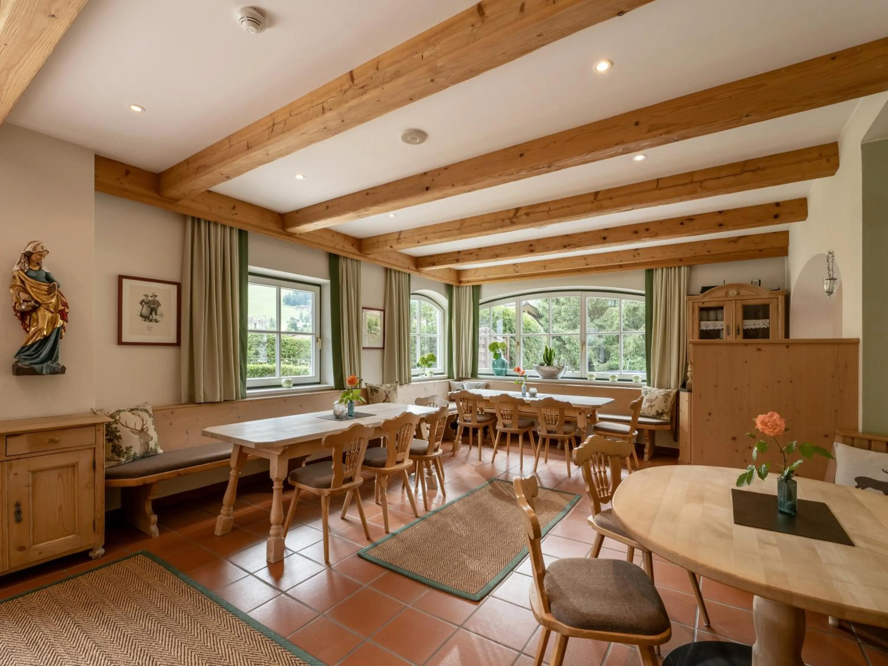 Seating area in Alpen Glück Hotel Villa Lisa garni