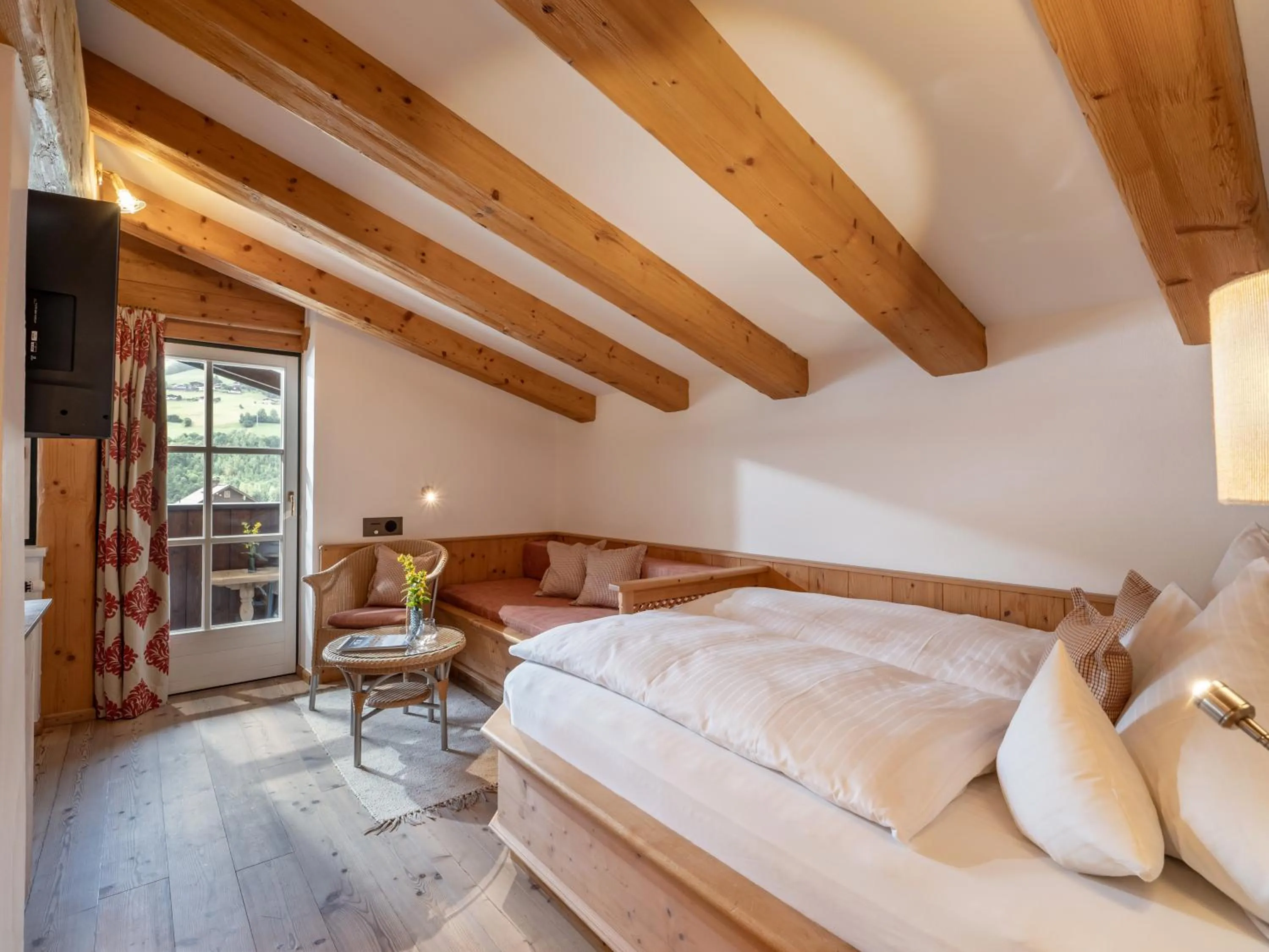 Photo of the whole room, Bed in Alpen Glück Hotel Villa Lisa garni