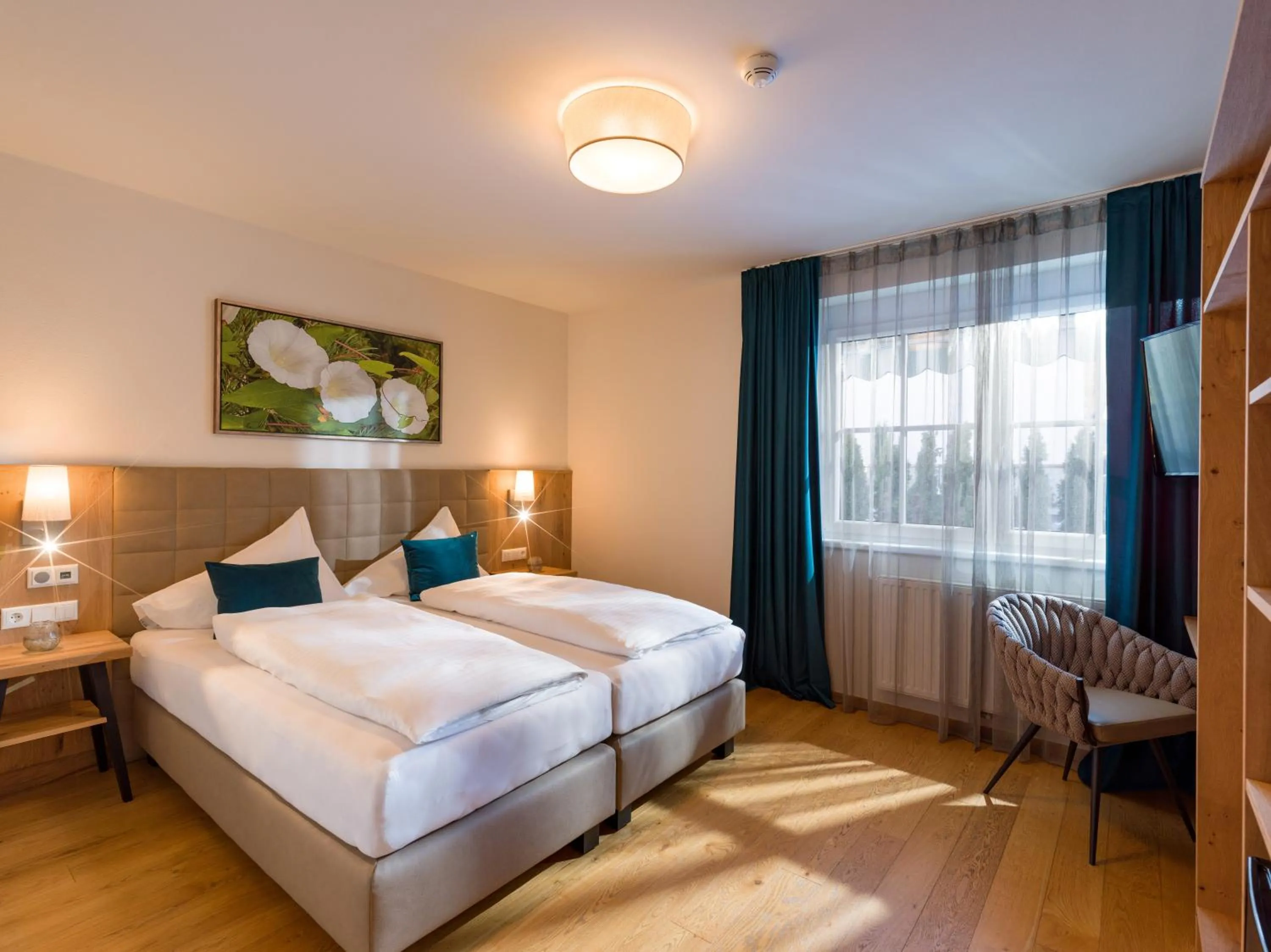 Bedroom, Bed in Alpen Glück Hotel Villa Lisa garni