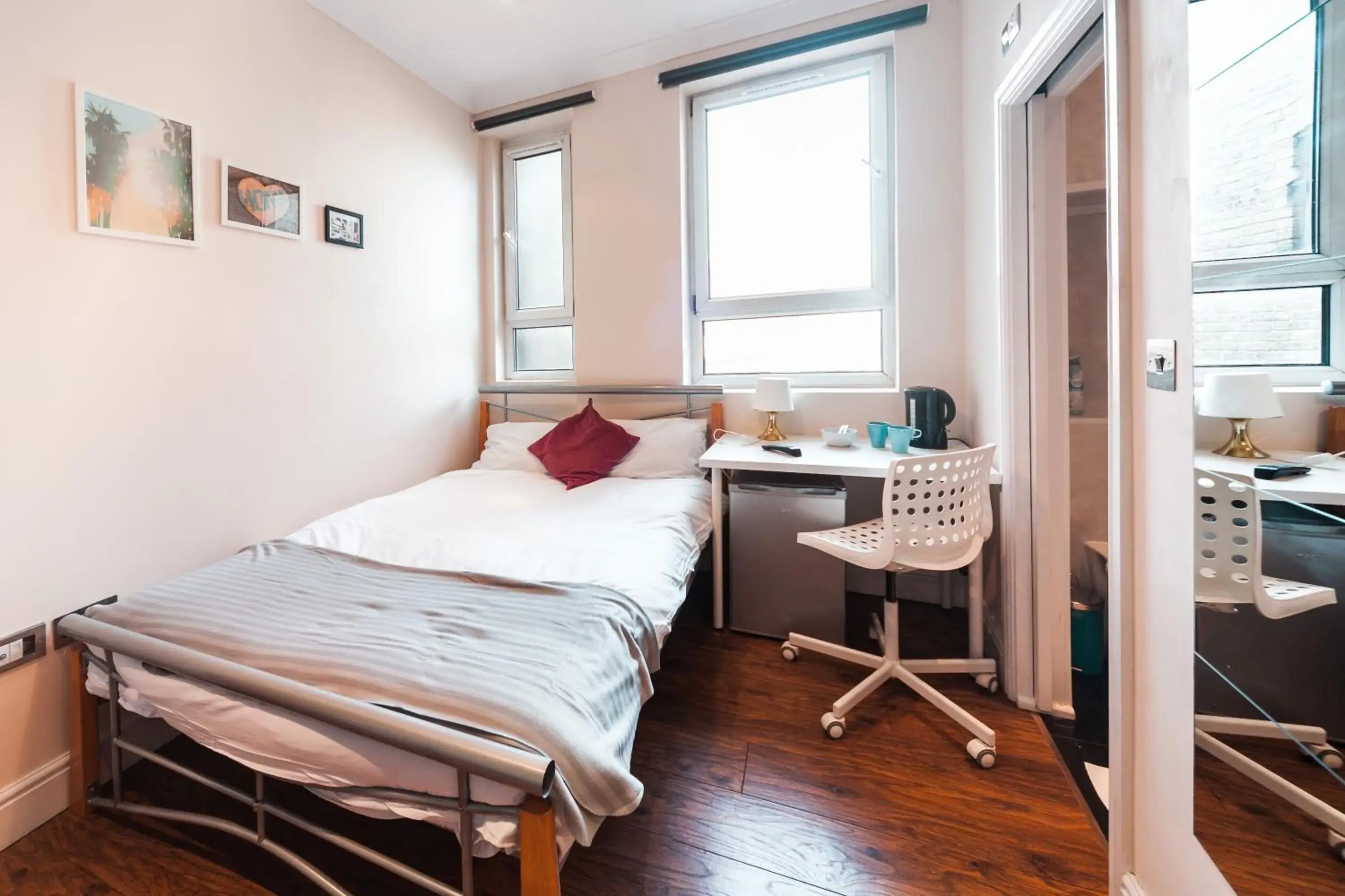 Private en-suite Room @ Liverpool street, Brick Ln Private en-suite Room @ Liverpool street, Brick Ln