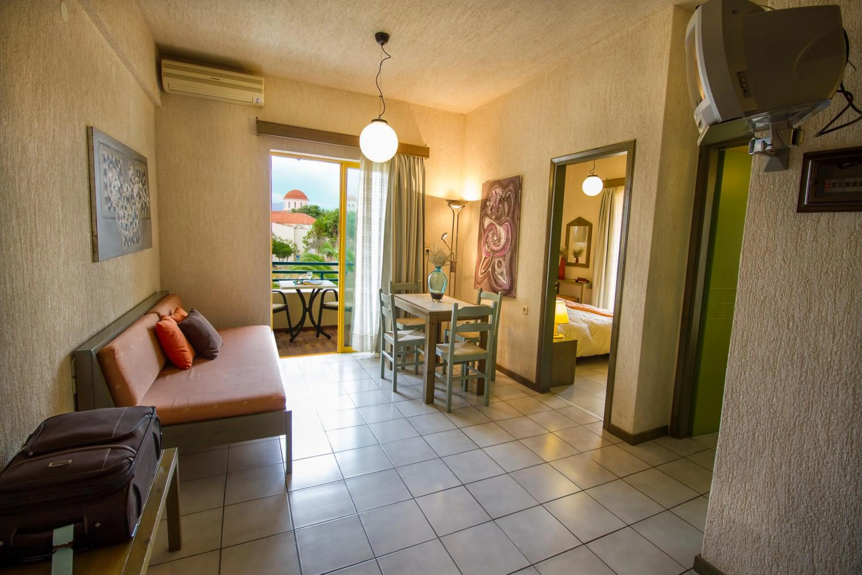 Photo of the whole room in Lycasti Maisonettes