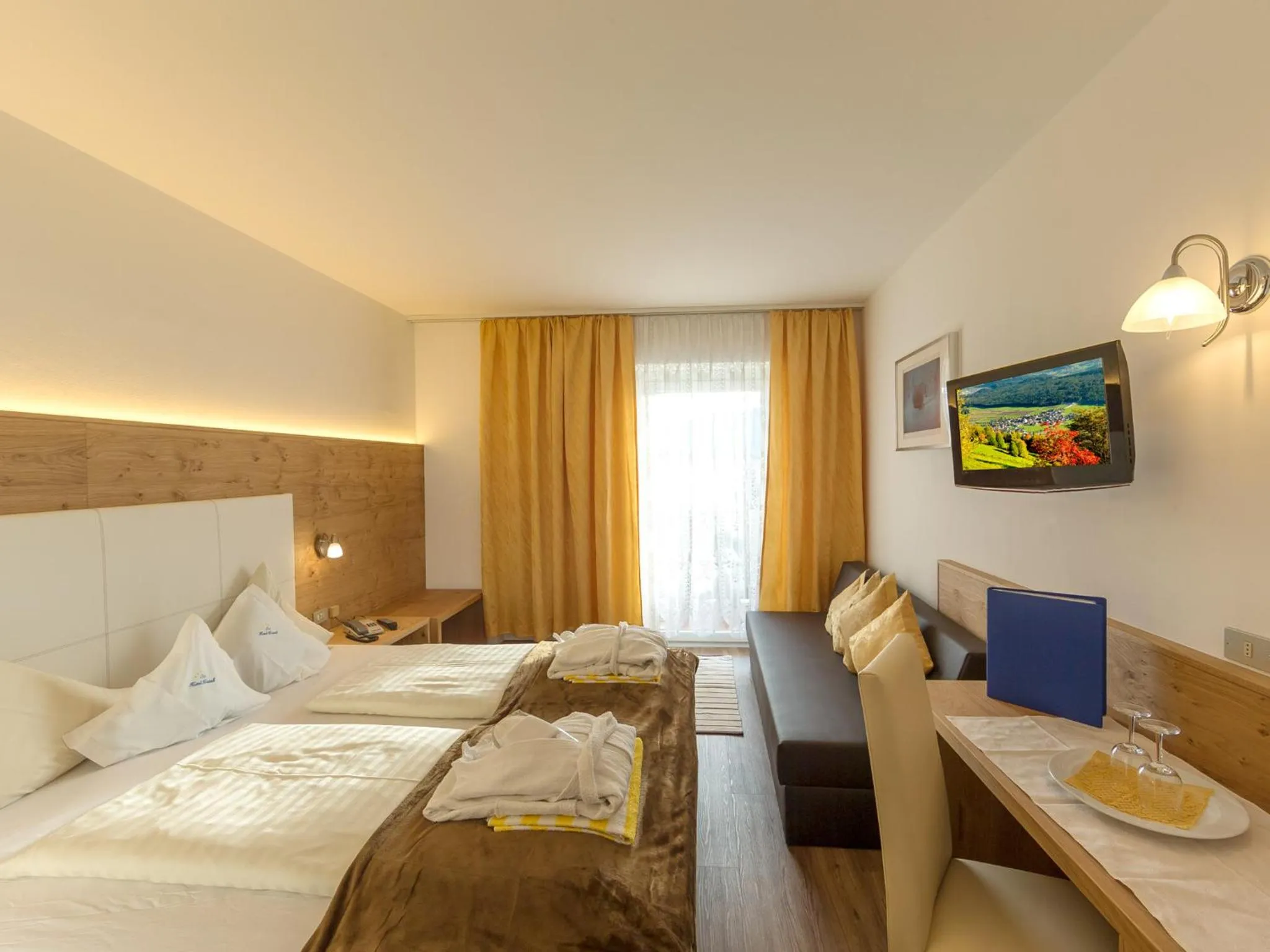 Photo of the whole room, Bed in Hotel Kristall