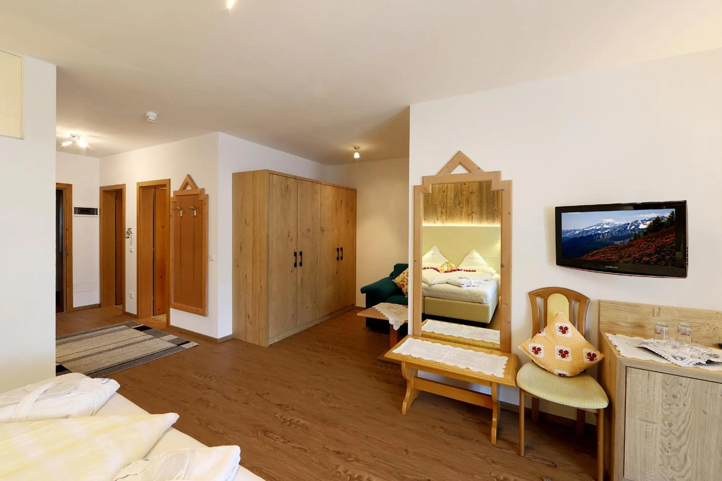 Photo of the whole room, Bed in Hotel Kristall