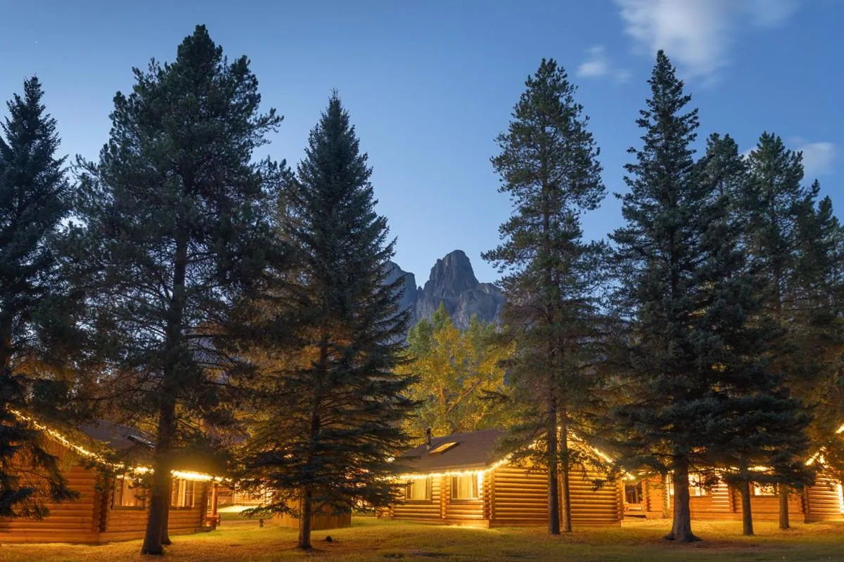 Night in Castle Mountain Chalets