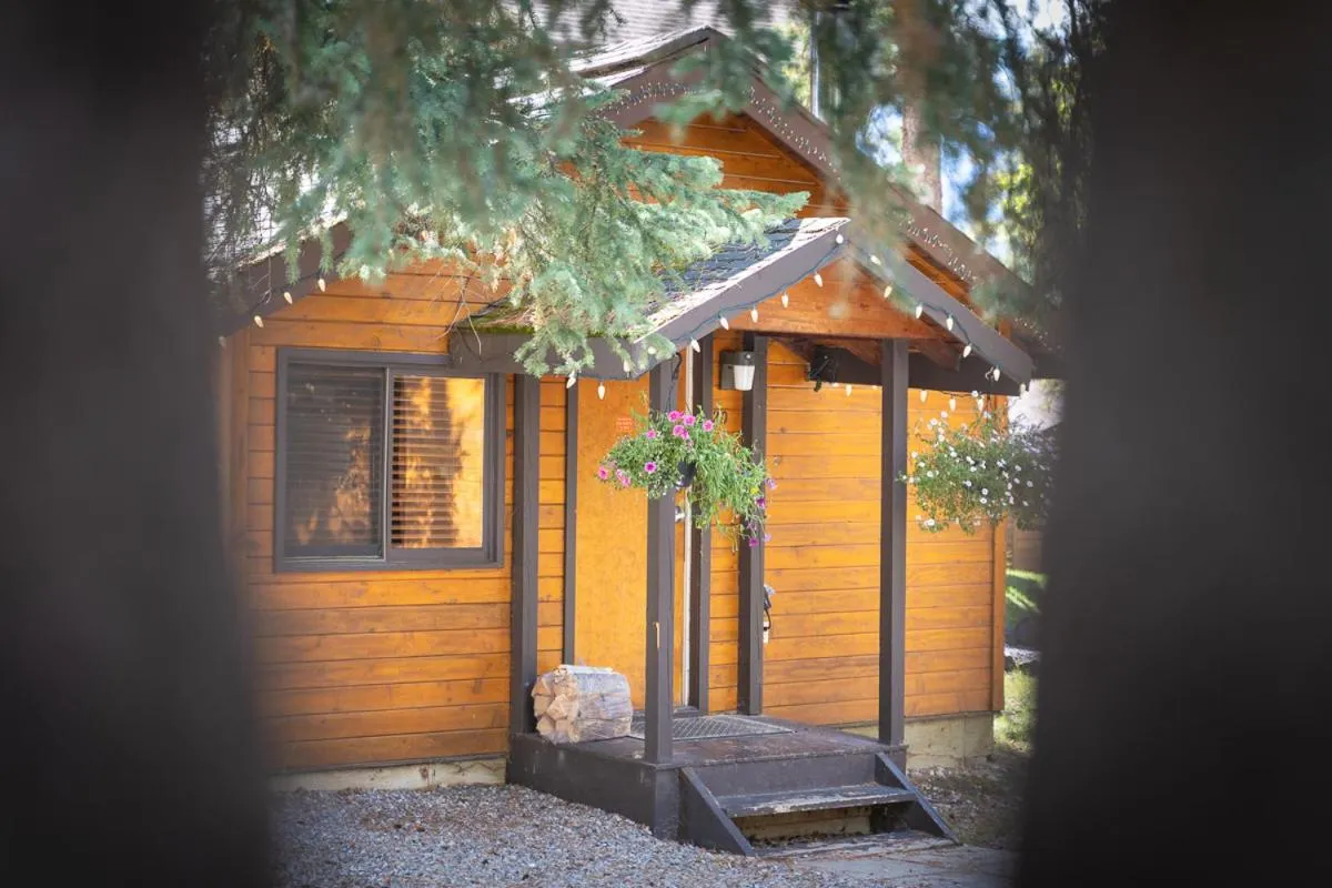 Castle Mountain Chalets