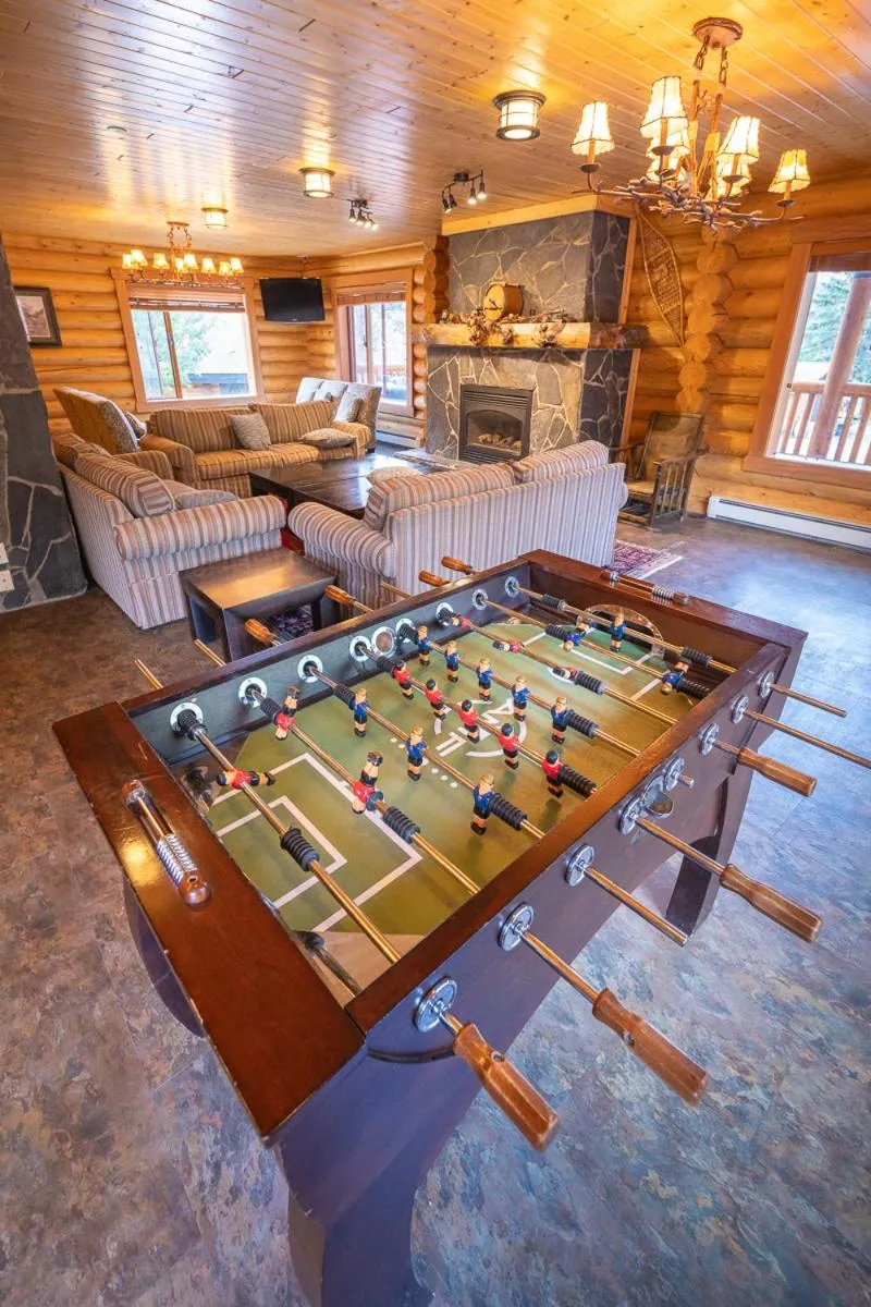 Game Room in Castle Mountain Chalets