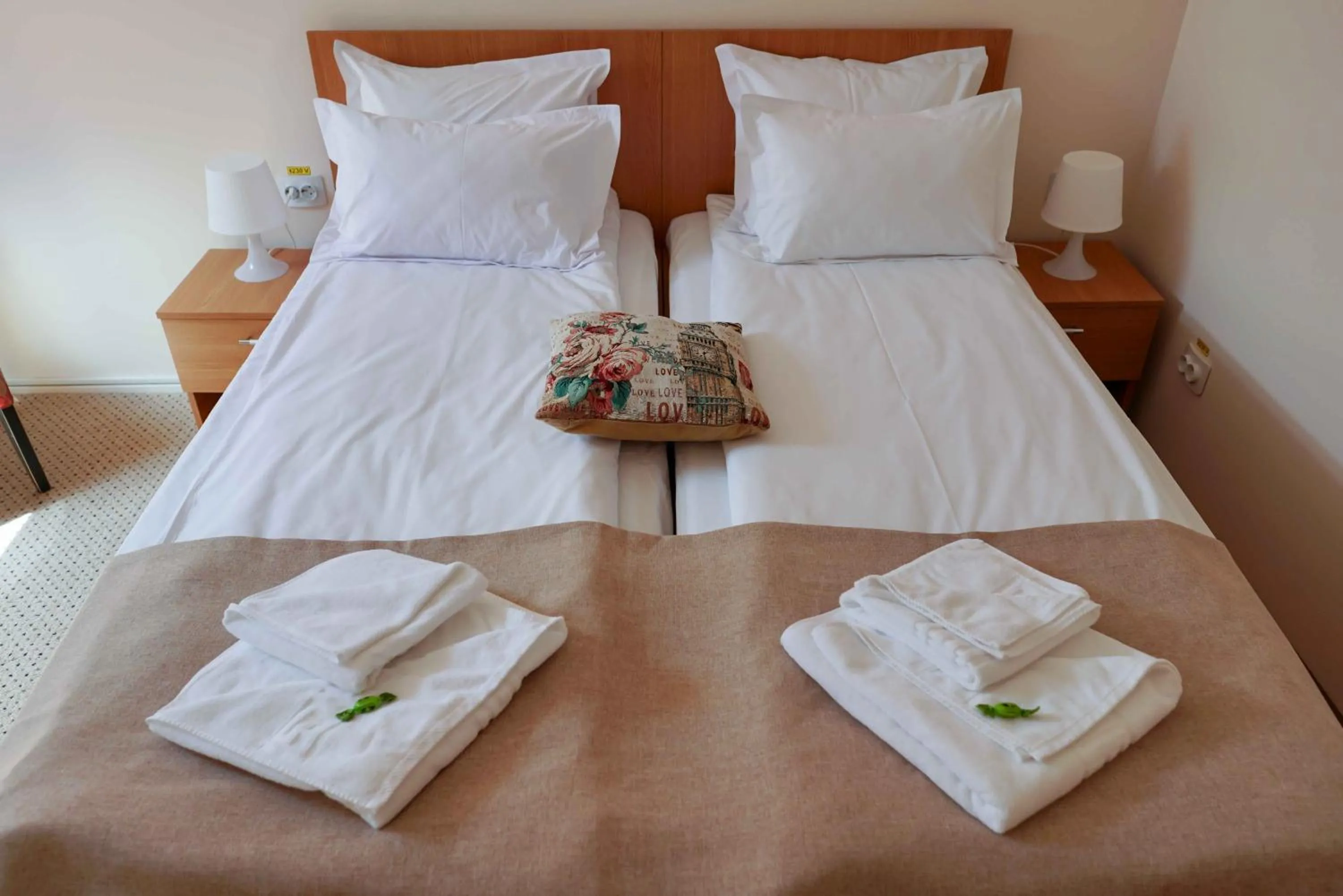 Bed in Bucharest Downtown Inn