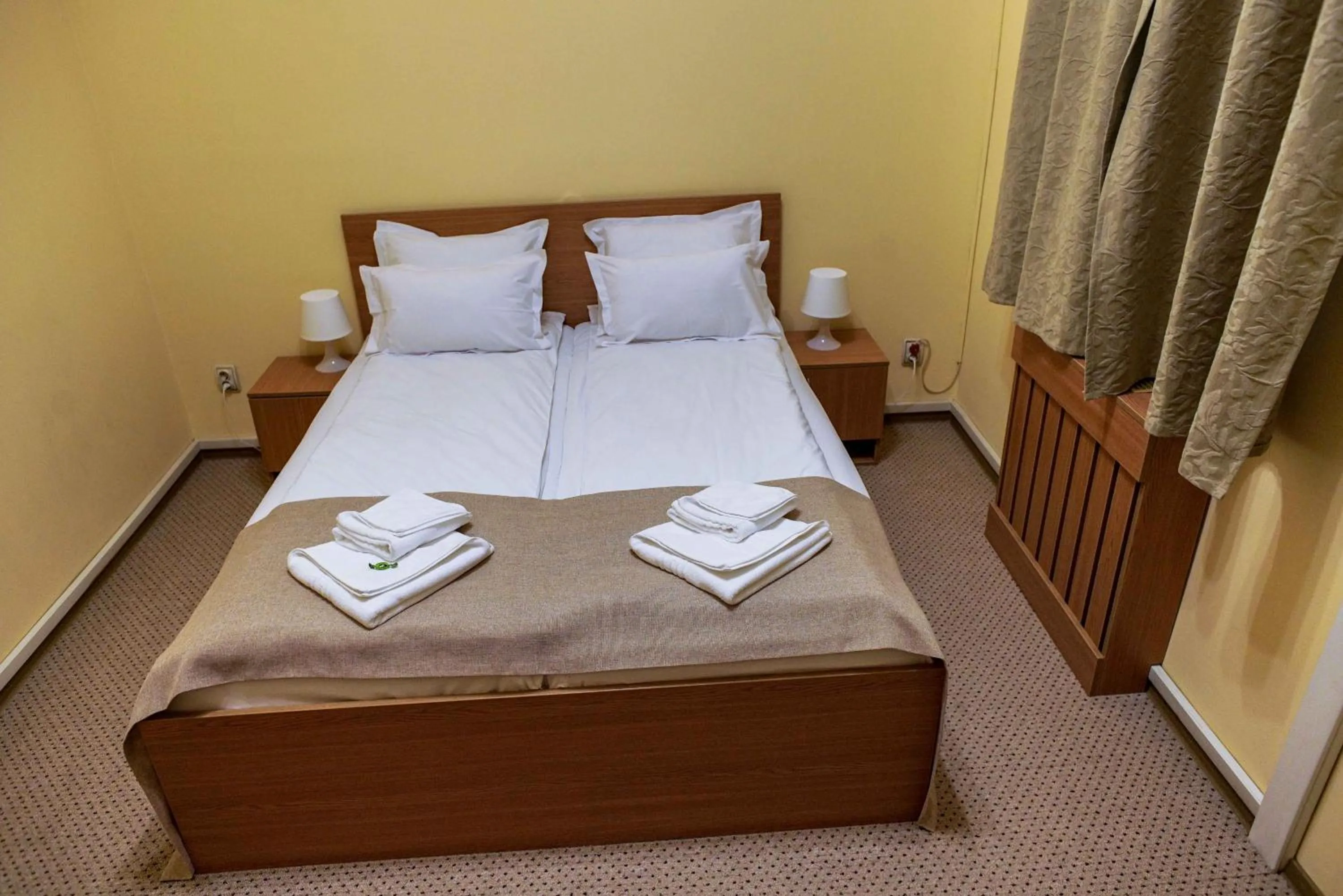 Bed in Bucharest Downtown Inn