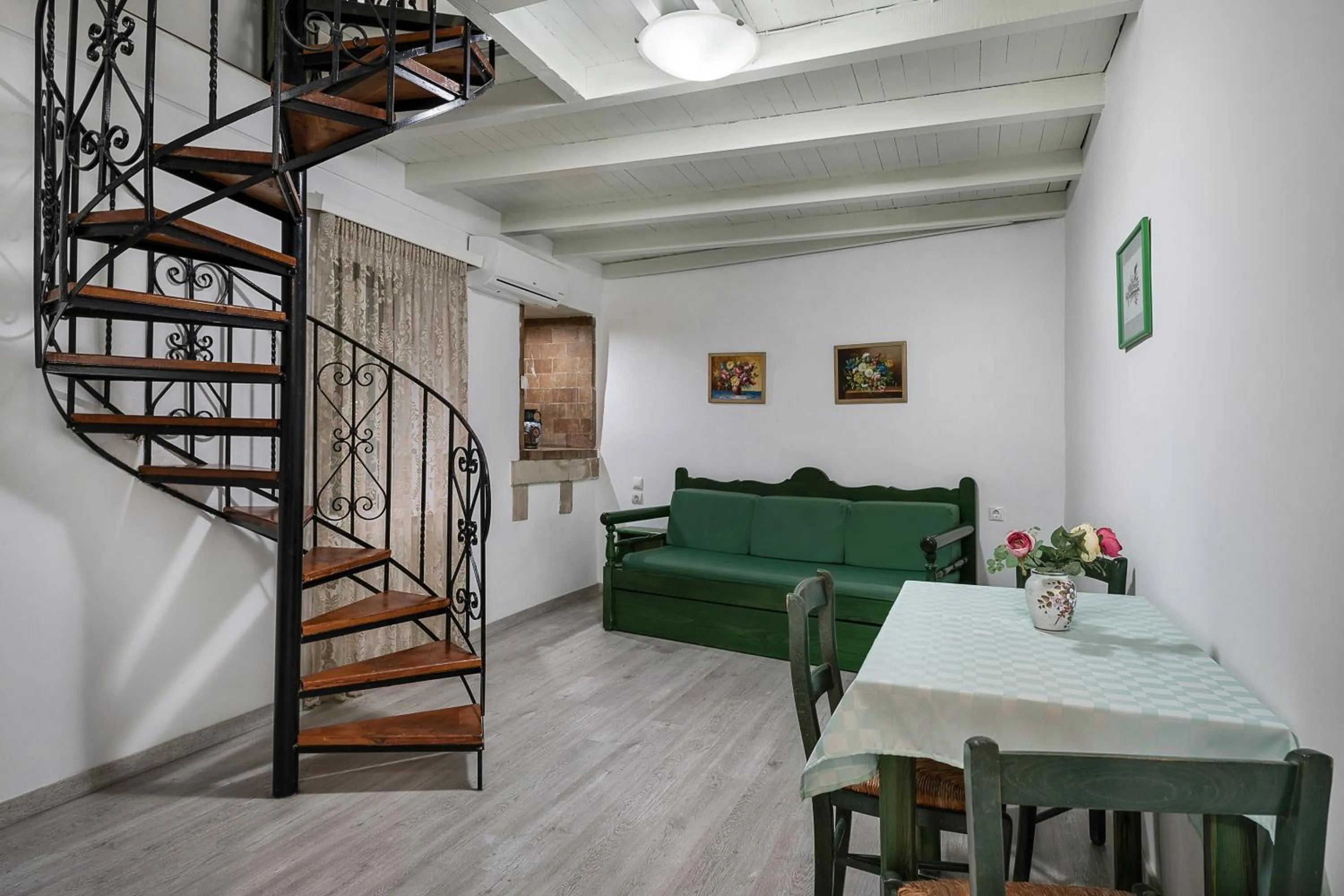 Apartment - Split Level (2-4 Adults) in Anastasia Apartments