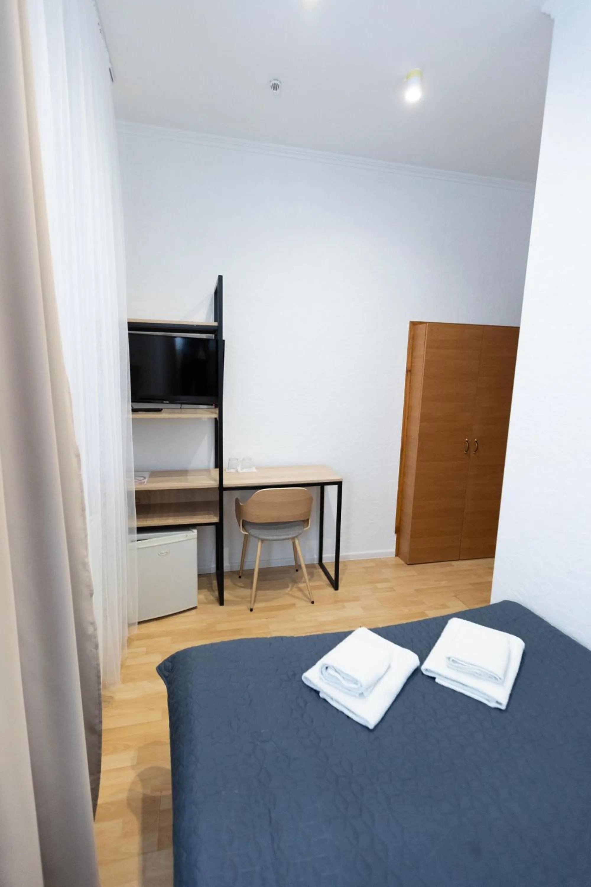 Communal lounge/ TV room, Bed in Staryi Krakiv