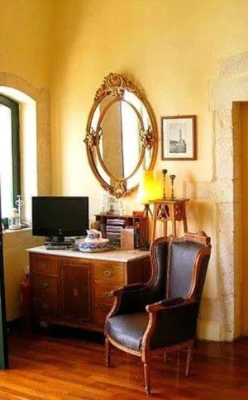 TV and multimedia in Casa Leone Hotel