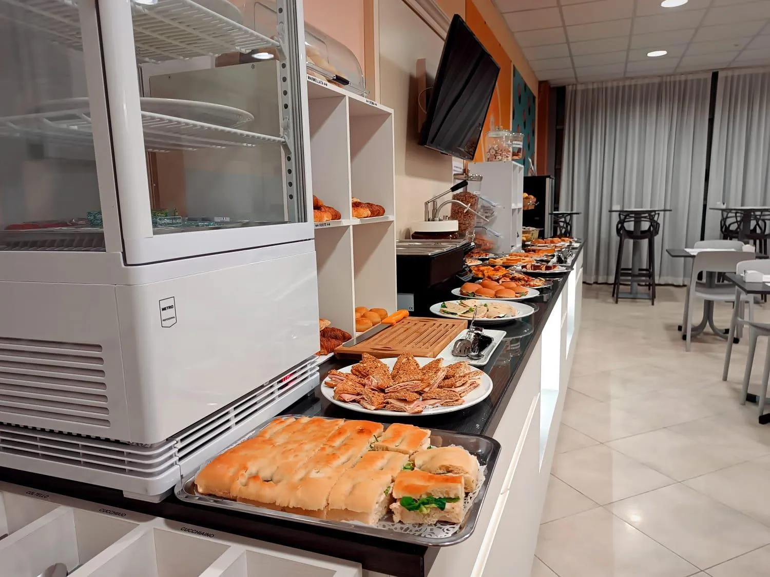 Breakfast in Hotel Motel 2